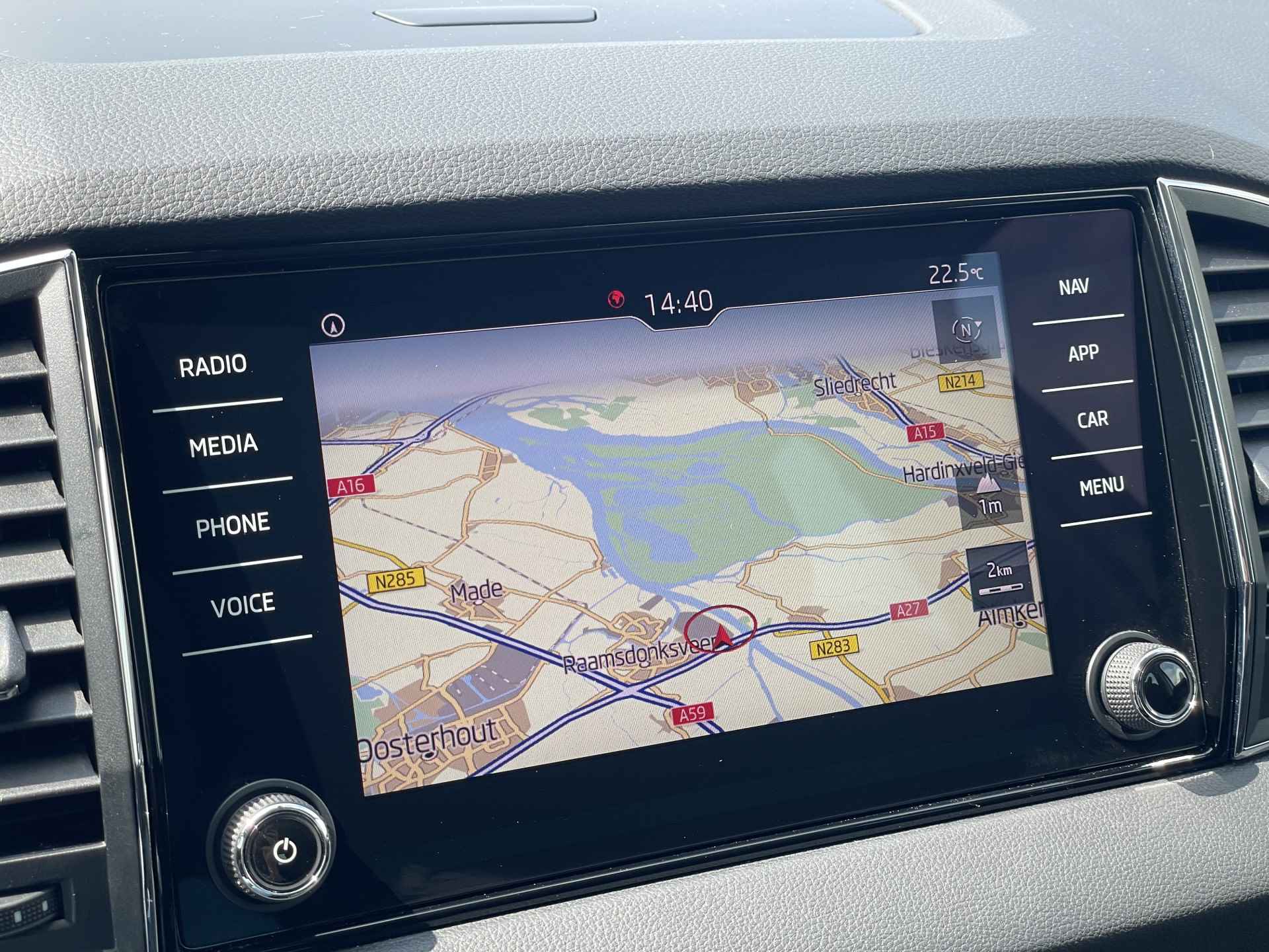 Škoda Karoq 1.5 TSI ACT Ambition Business | Adapt. Cruise Control | Carplay | Trekhaak | Parkeersensoren v+a | - 9/39