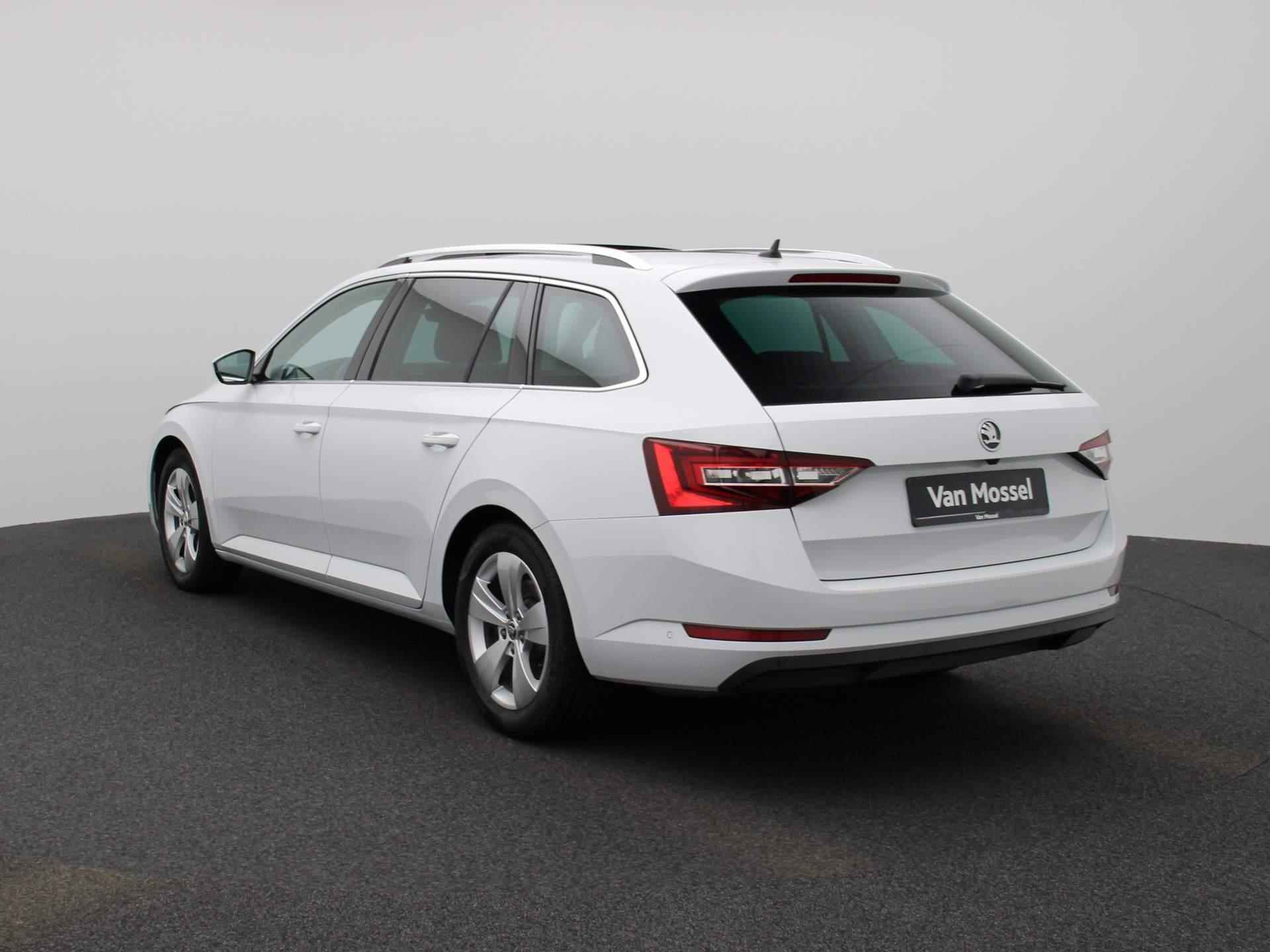 Skoda Superb Combi 1.4 TSI ACT Style | TREKHAAK | NAVIGATIE | LEDER | PANORAMADAK | ELKTRISCHE ACHTERKLEP | - 2/46