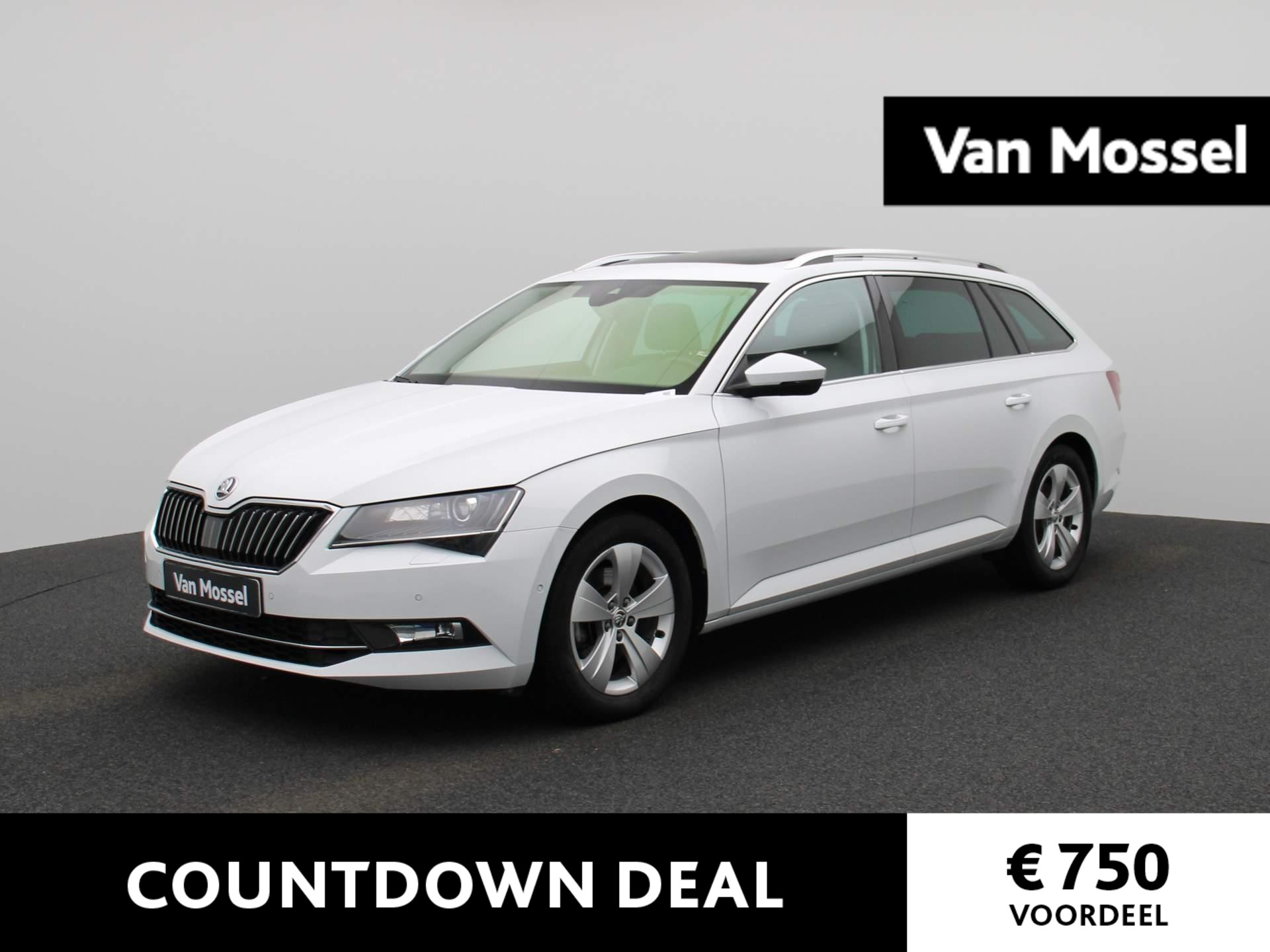 Skoda Superb Combi 1.4 TSI ACT Style | TREKHAAK | NAVIGATIE | LEDER | PANORAMADAK | ELKTRISCHE ACHTERKLEP |