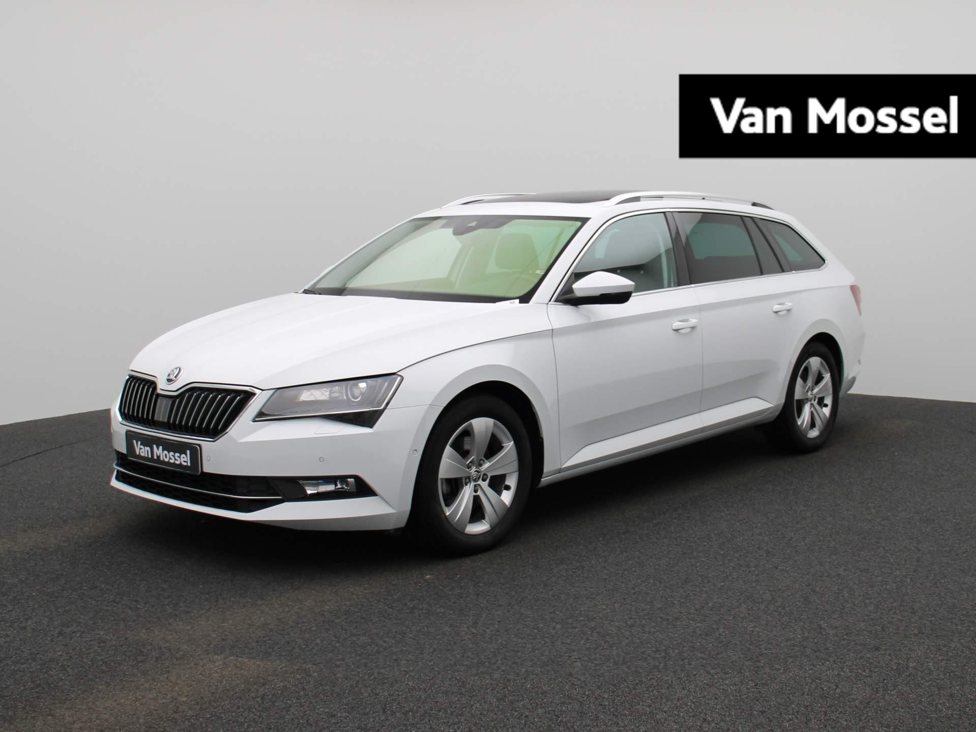 Skoda Superb Combi 1.4 TSI ACT Style | TREKHAAK | NAVIGATIE | LEDER | PANORAMADAK | ELKTRISCHE ACHTERKLEP |