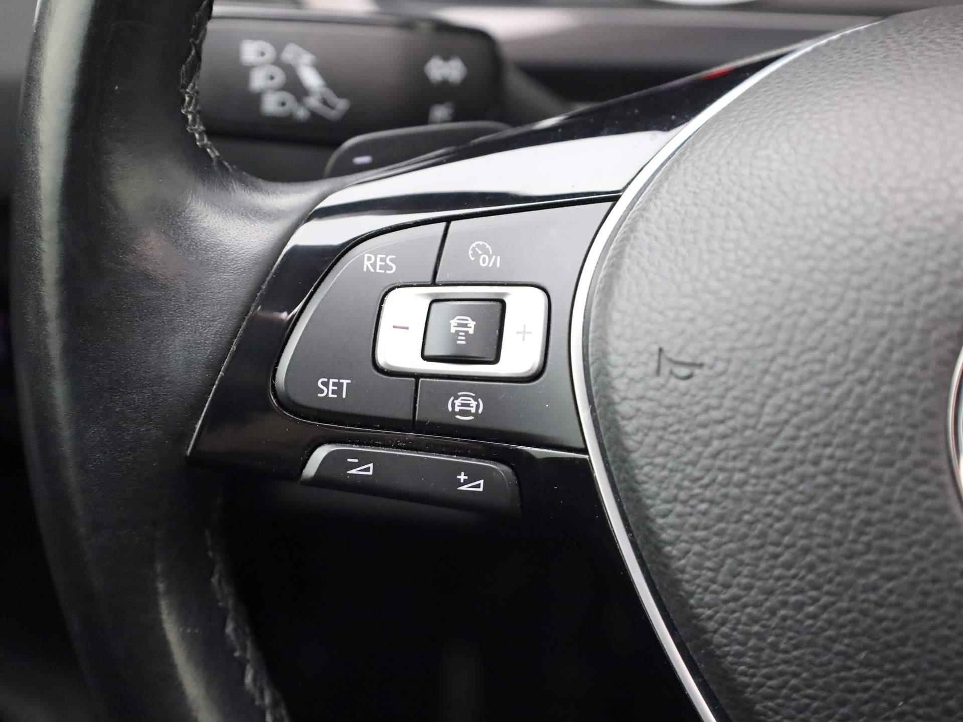 Volkswagen Tiguan 1.5TSI/150PK Join R line DSG · Panoramadak · Parkeersensoren + camera · Stoelverwarming - 8/43