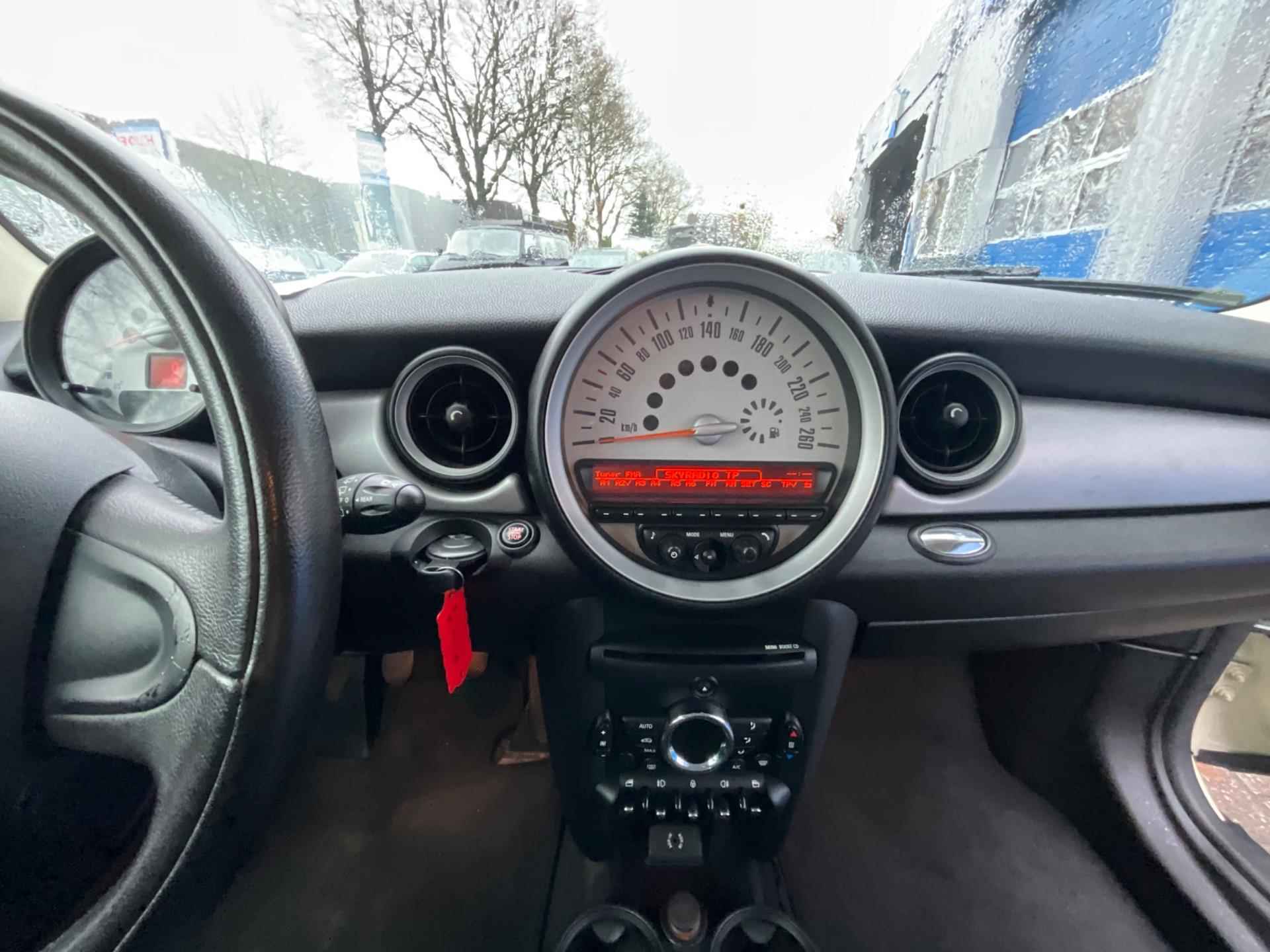 Mini Mini Clubman 1.6 Cooper Chili Clima - 29/29