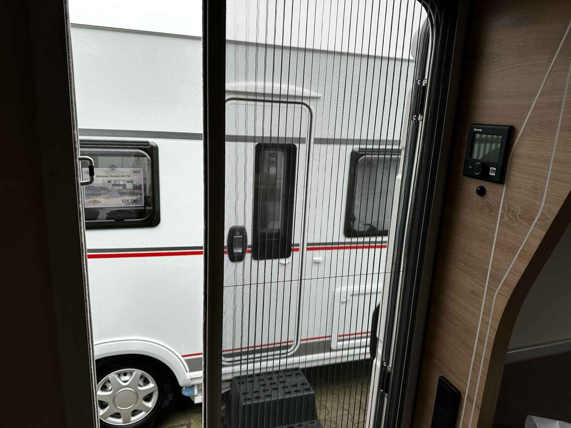 Knaus 60 Years Edition 650 PXB, QUEENSBED, BADKAMER, RONDZIT - 25/26