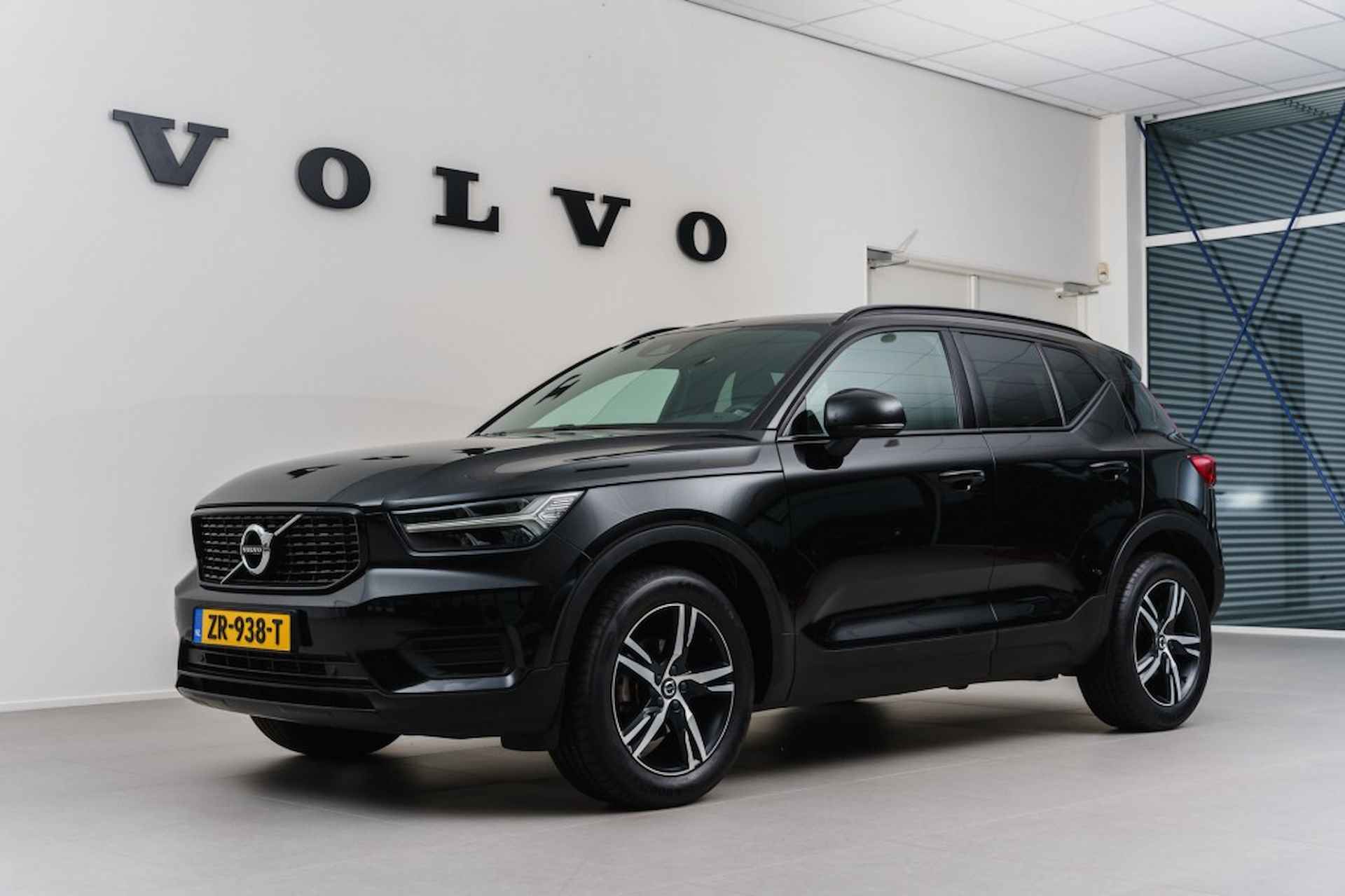 VOLVO Xc40 T3 Geartronic R-Design - 1/23