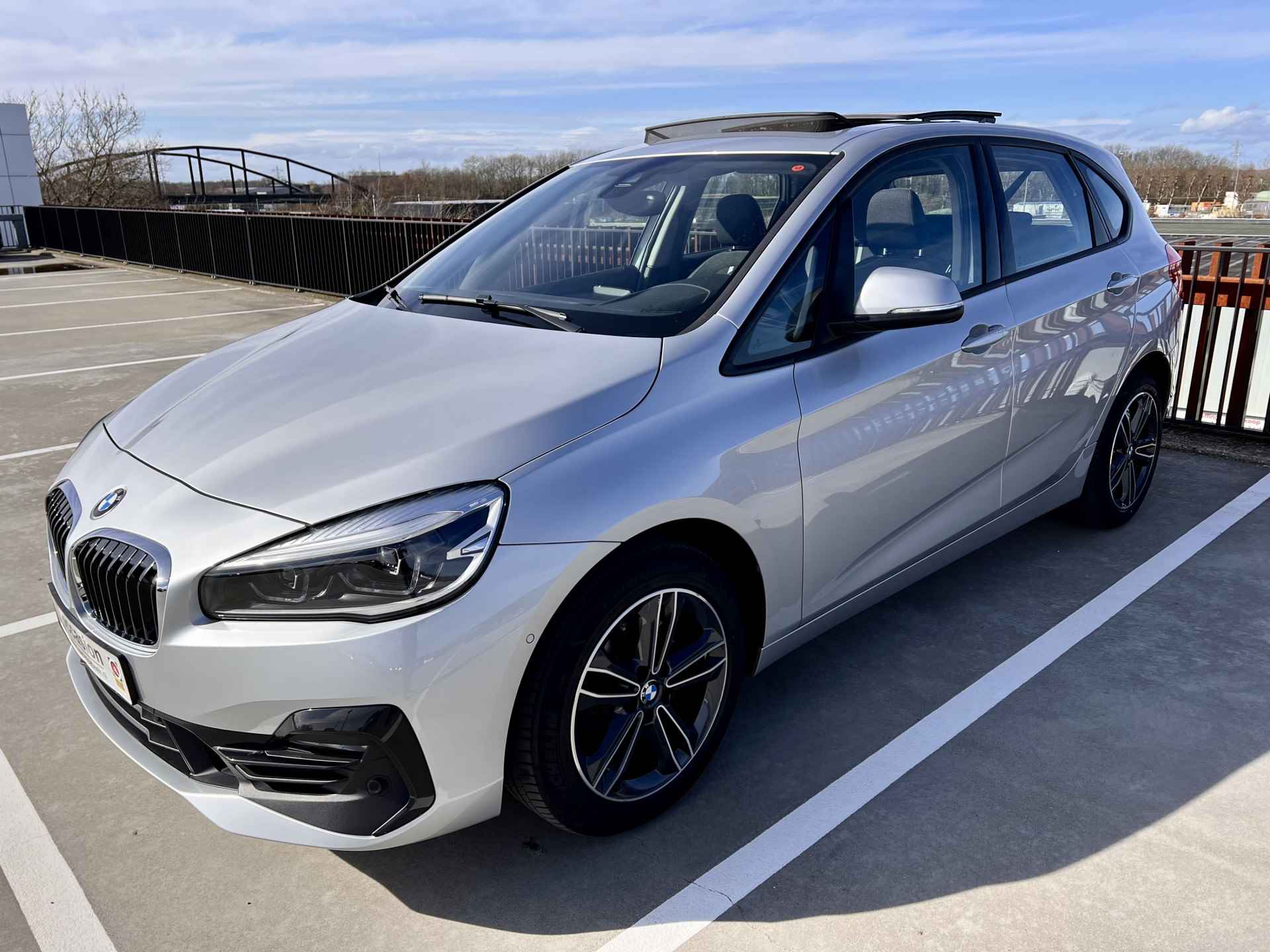 BMW 2 Serie Active Tourer 220i High Executive Edition | Navi | Pano | Elek.Klep | Cruise | Afn. Trekh. | | dealer auto | BMW Premium Selection 2 jaar garantie | % Bovag Occasion Partner % - 3/51