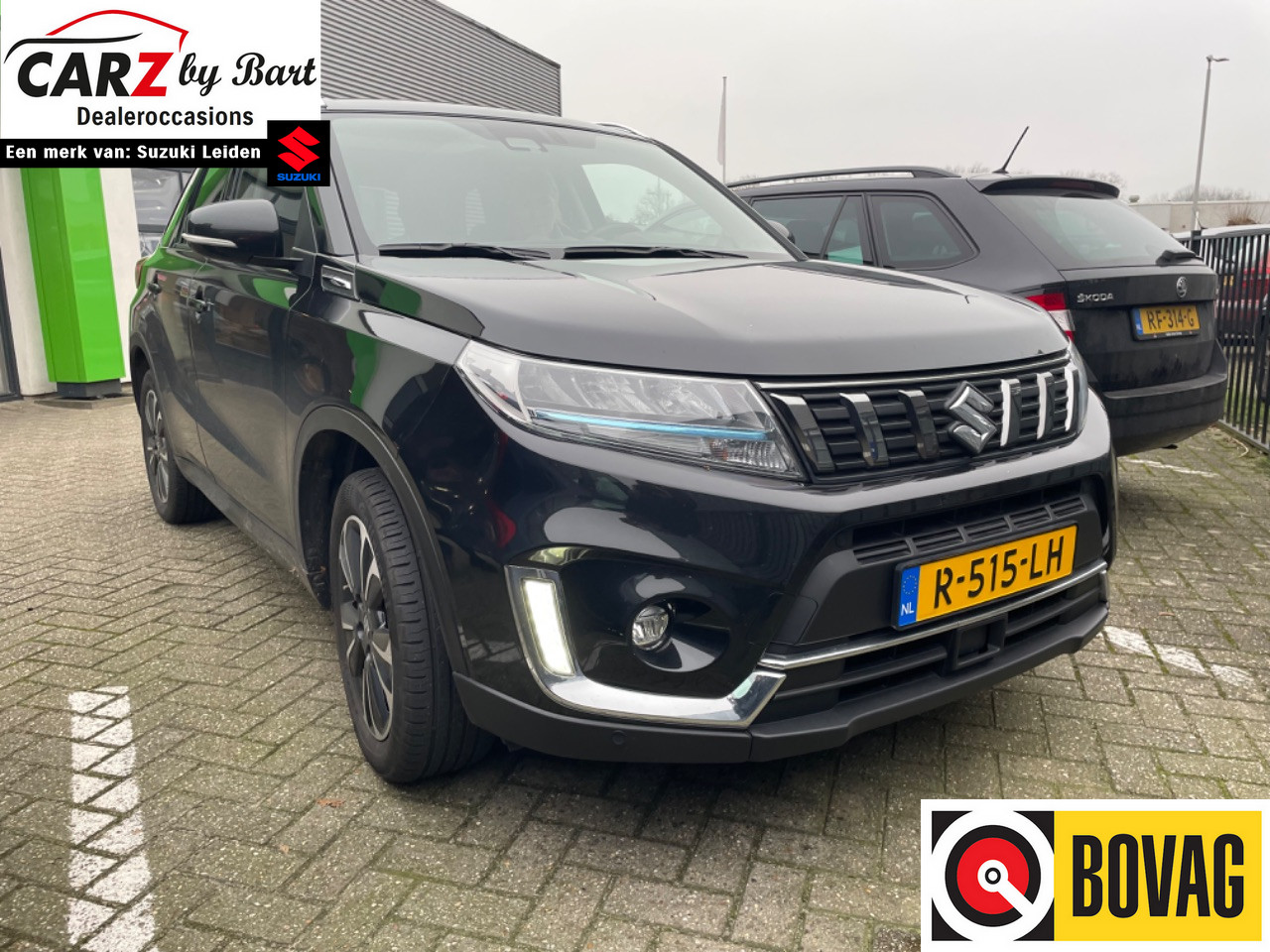 Suzuki Vitara 1.5 HYBRID STYLE Open dak | Dodehoek | Adaptive Cruise | Stoelverw.