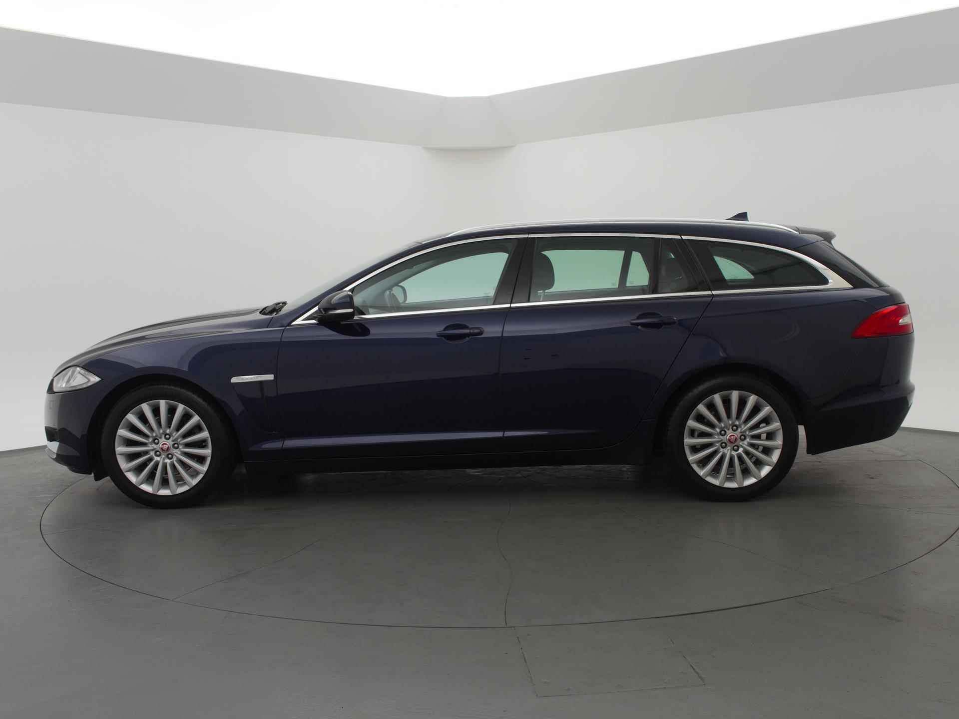 Jaguar XF Sportbrake 2.2D S 200 PK AUT8 + CAMERA / TREKHAAK - 7/30