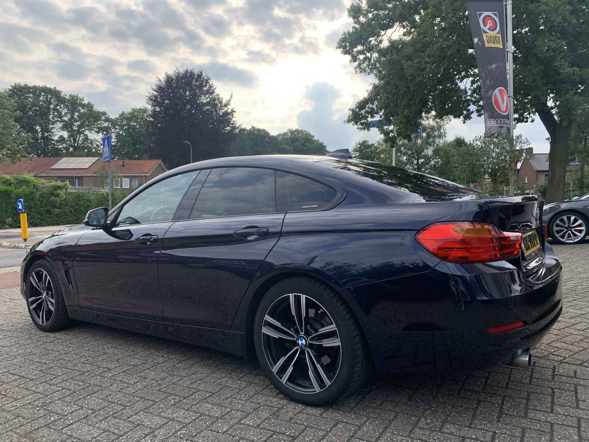 BMW 4 Serie Gran Coupé 418i High Executive Aut. M-Sport | Navi | Leer - 9/33