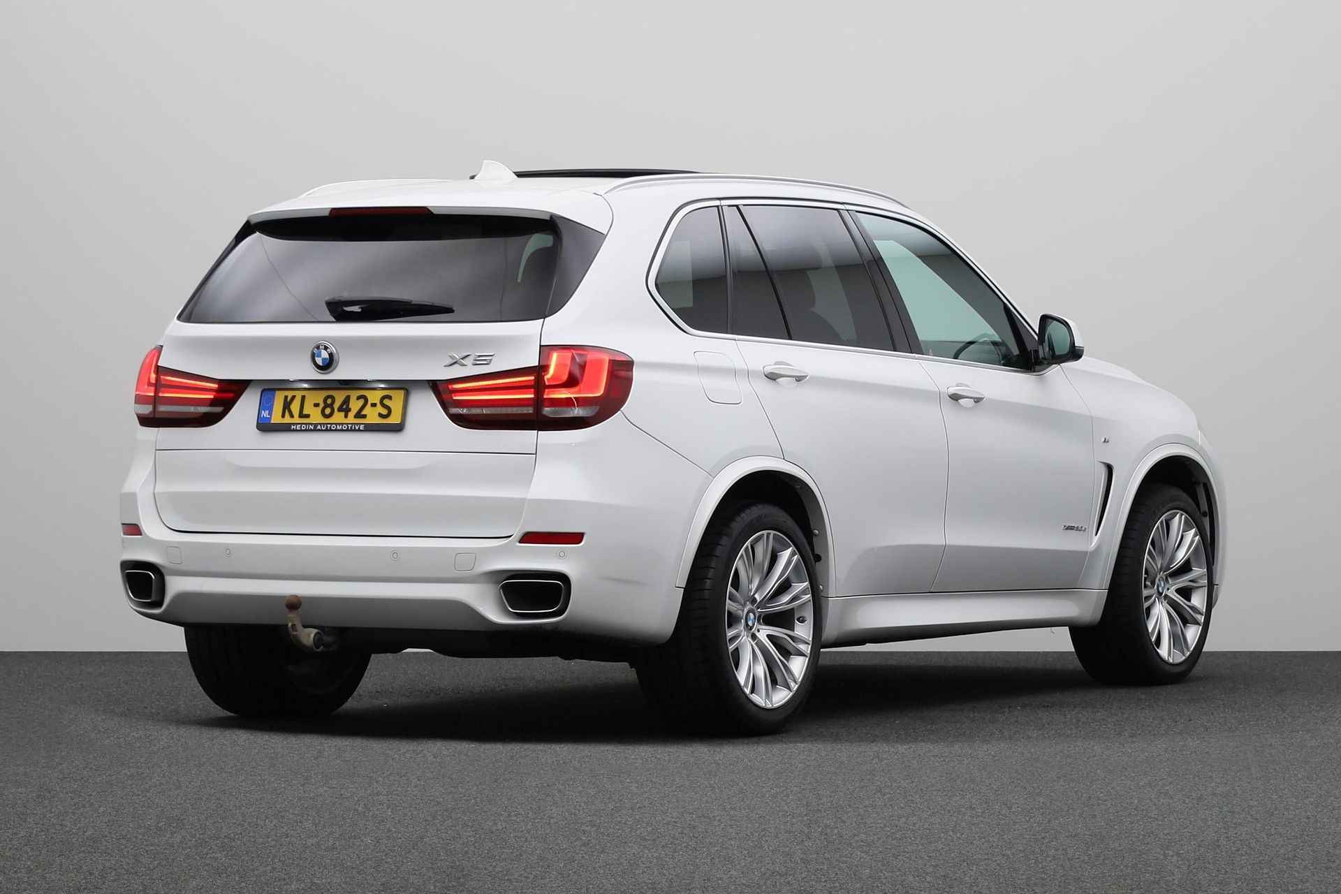 BMW X5 xDrive30d High Executive | Achteruitrijcamera | Comfortstoelen Voor | High Executive | Harman-Kardon Surround Sound System | PDC Voor/Achter | . - 2/27