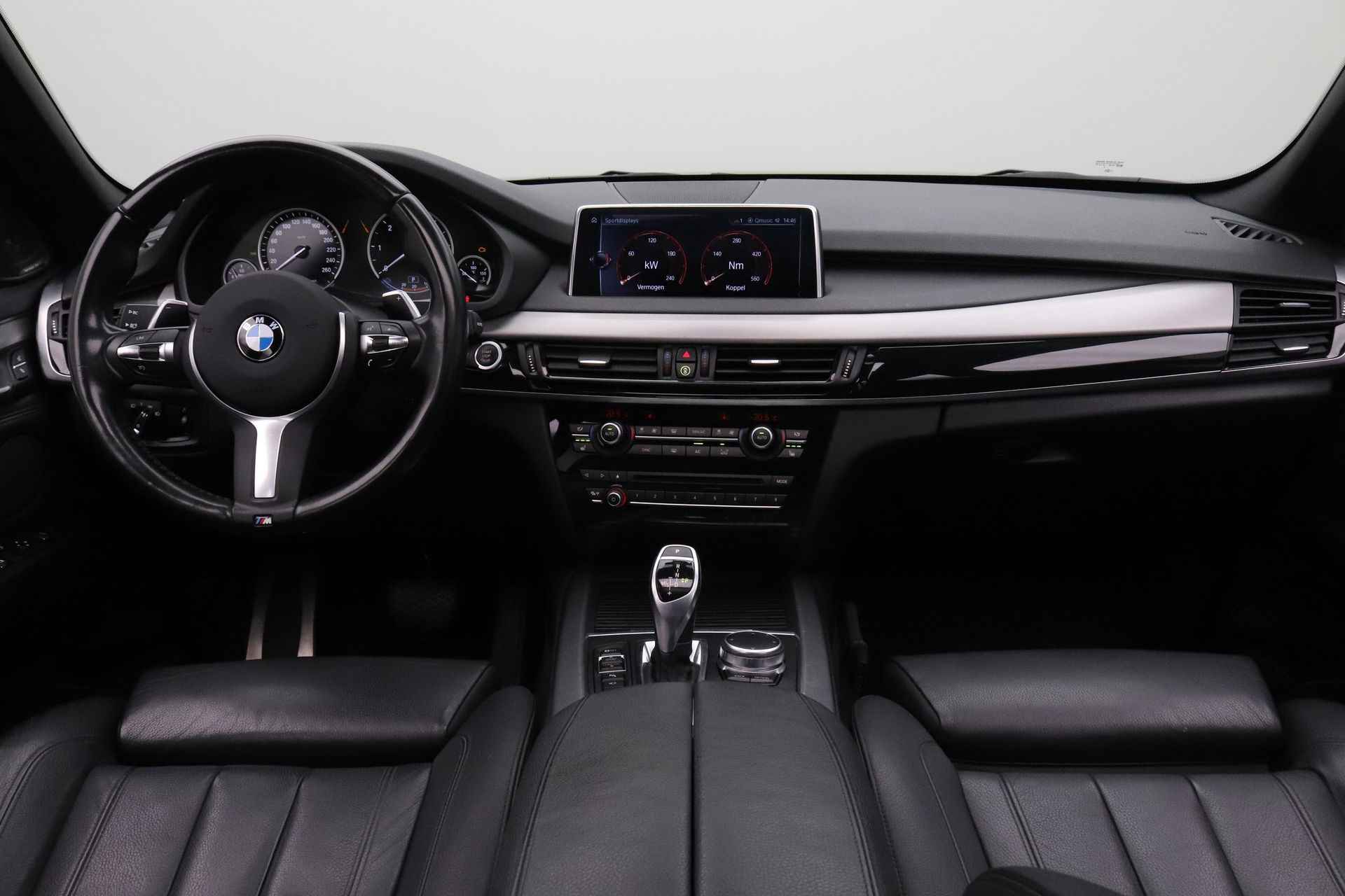 BMW X5 xDrive30d High Executive | Achteruitrijcamera | Comfortstoelen Voor | High Executive | Harman-Kardon Surround Sound System | PDC Voor/Achter | . - 24/27