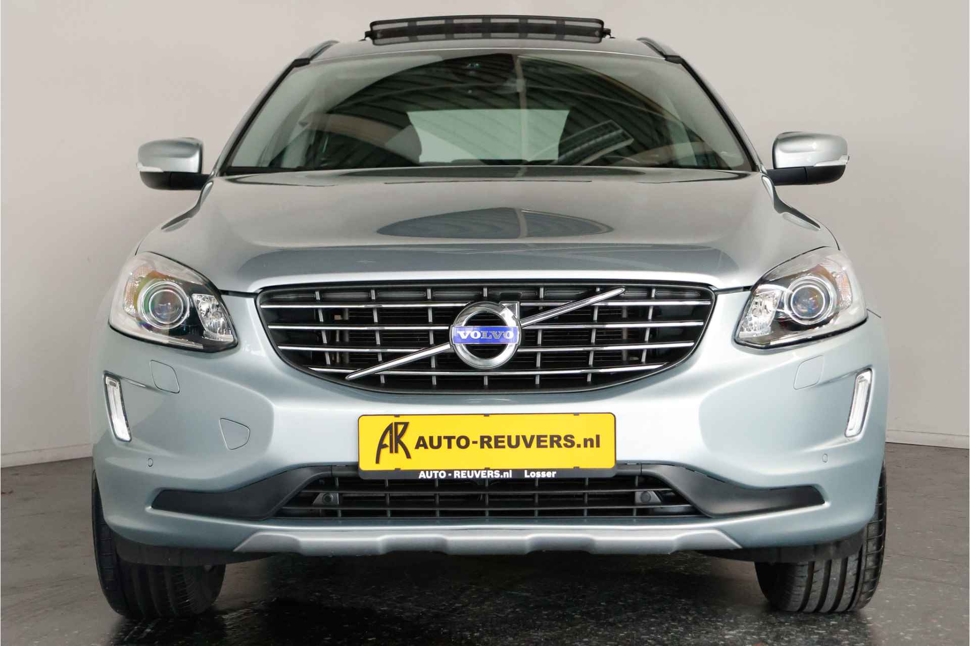 Volvo XC60 2.0 T5 FWD Polar+ / Pano / Leder / Standkachel / BiXenon / Trekhaak - 7/26