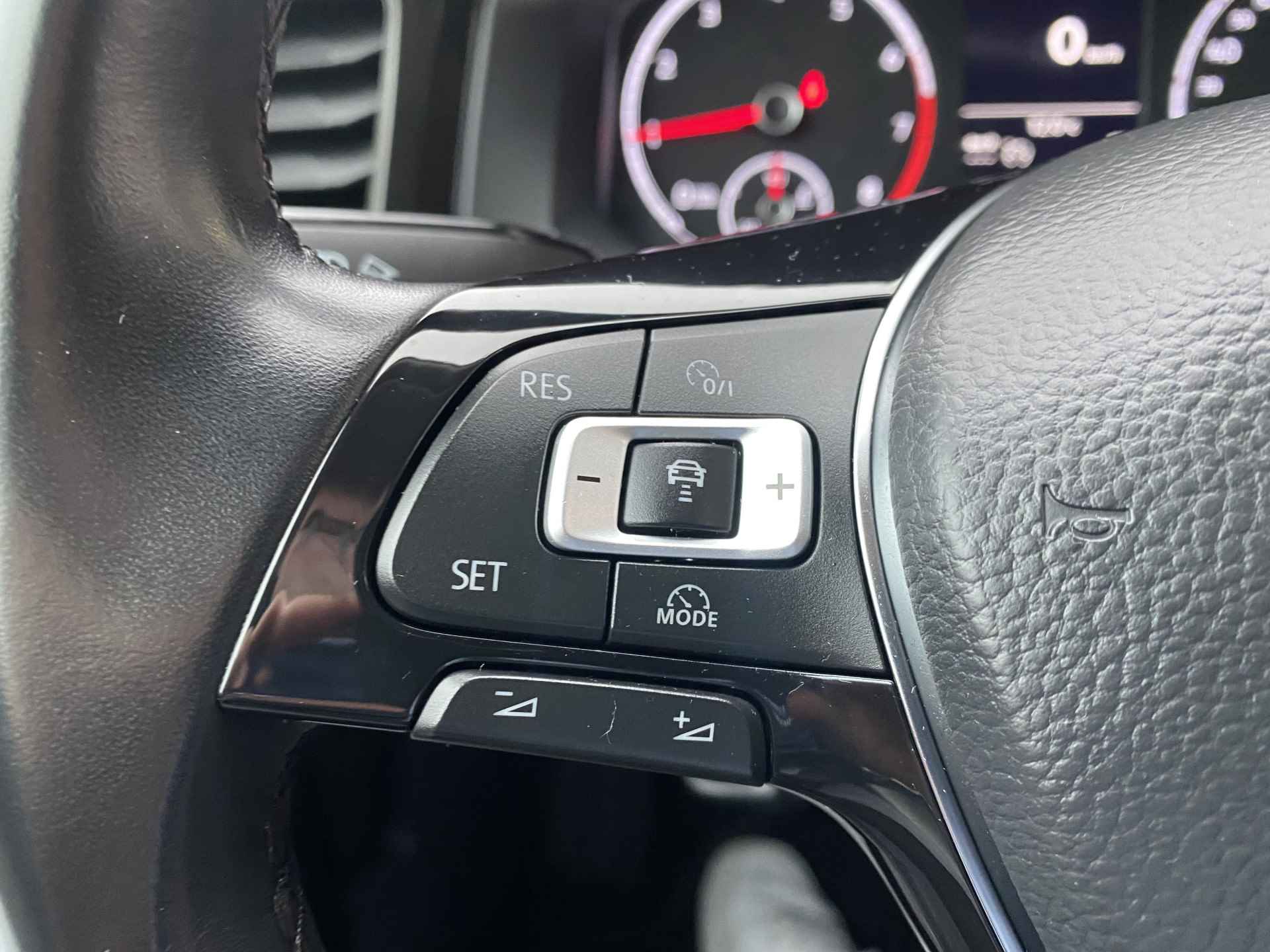Volkswagen Polo 1.0 TSI Beats / ADAPT. CRUISE/ BEATS AUDIO/ APP CONNECT/ NAVI/ CLIMA/ DAB/ 16" LMV/ - 16/40