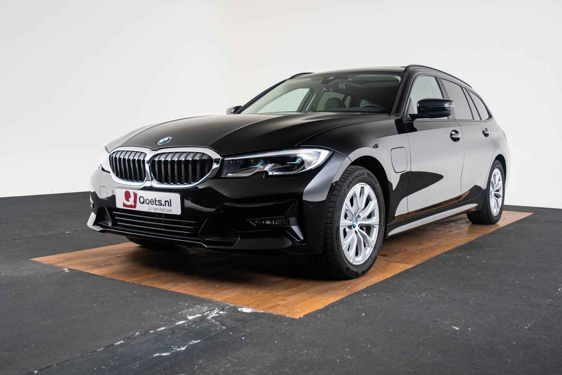 BMW 3-serie Touring 330e xDrive High Executive Panoramadak - HiFi - Head-up - Parking Assistant - Laserlight - Comfort Access - Sportstoelen - Leder - 20/47