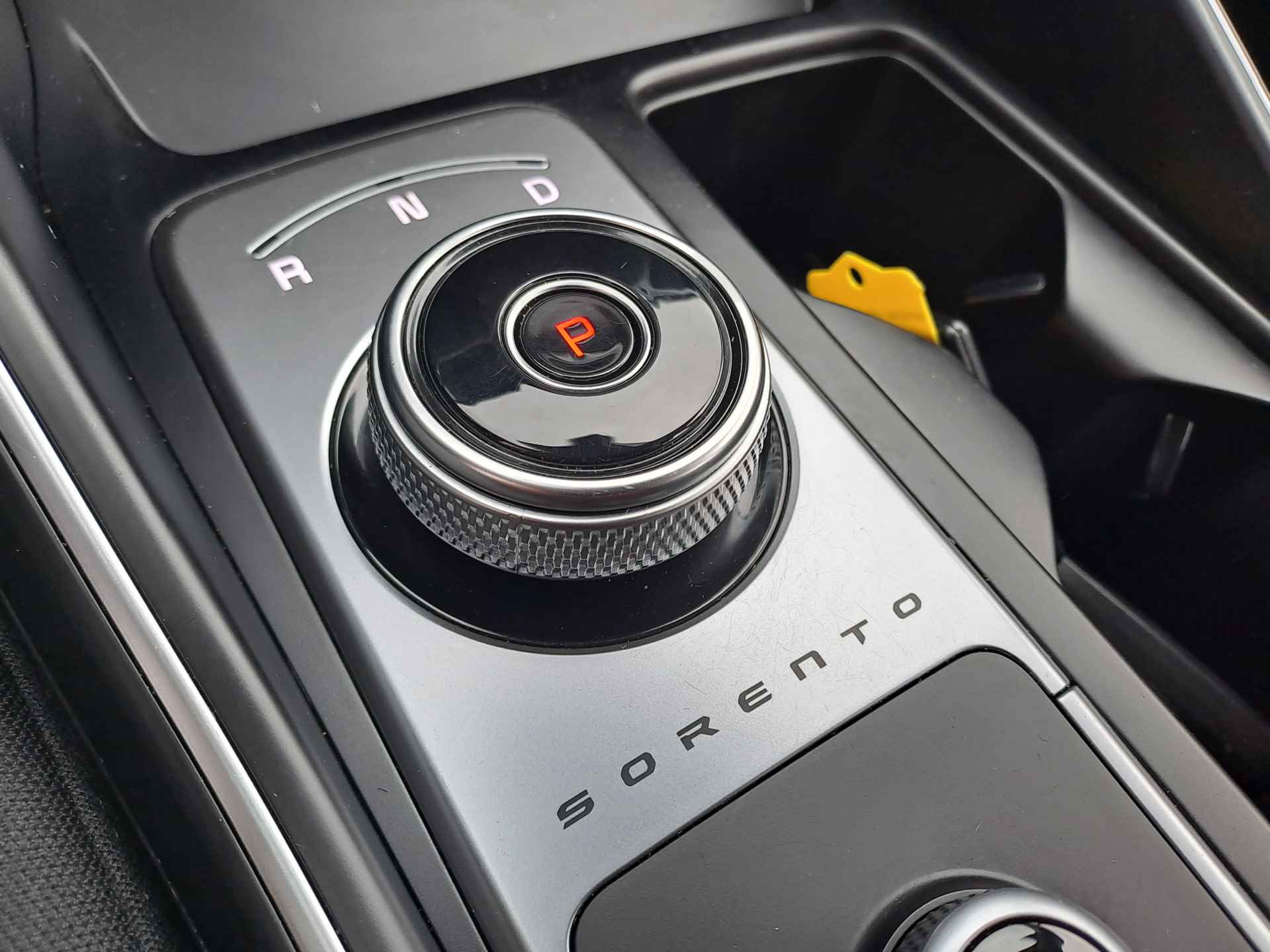 Kia Sorento 1.6 T-GDI Hybrid 2WD DynamicLine 7p. 7 Pers. | Automaat | Navi - 20/43
