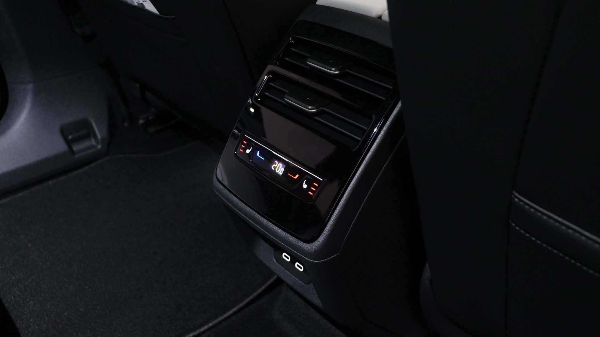 Volkswagen ID.7 Pro Business 77 kWh 286pk Massagestoelen Warmtepomp / Demonstratieauto - 19/36