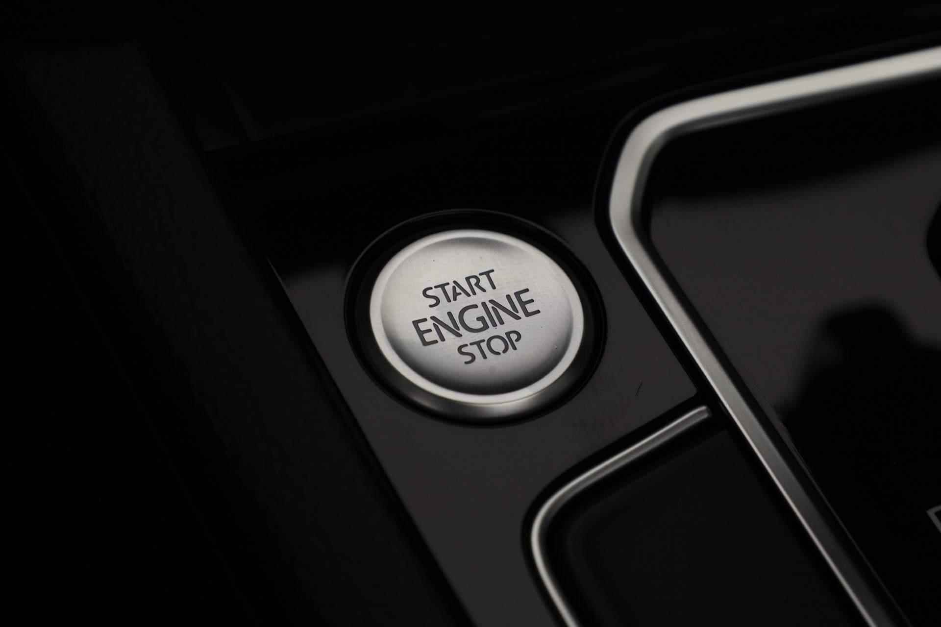 Volkswagen Passat Variant 2.0 TSI 190PK DSG Elegance Business | Pano | Stuur-/stoelverwarming | Keyless | Navi - 9/43