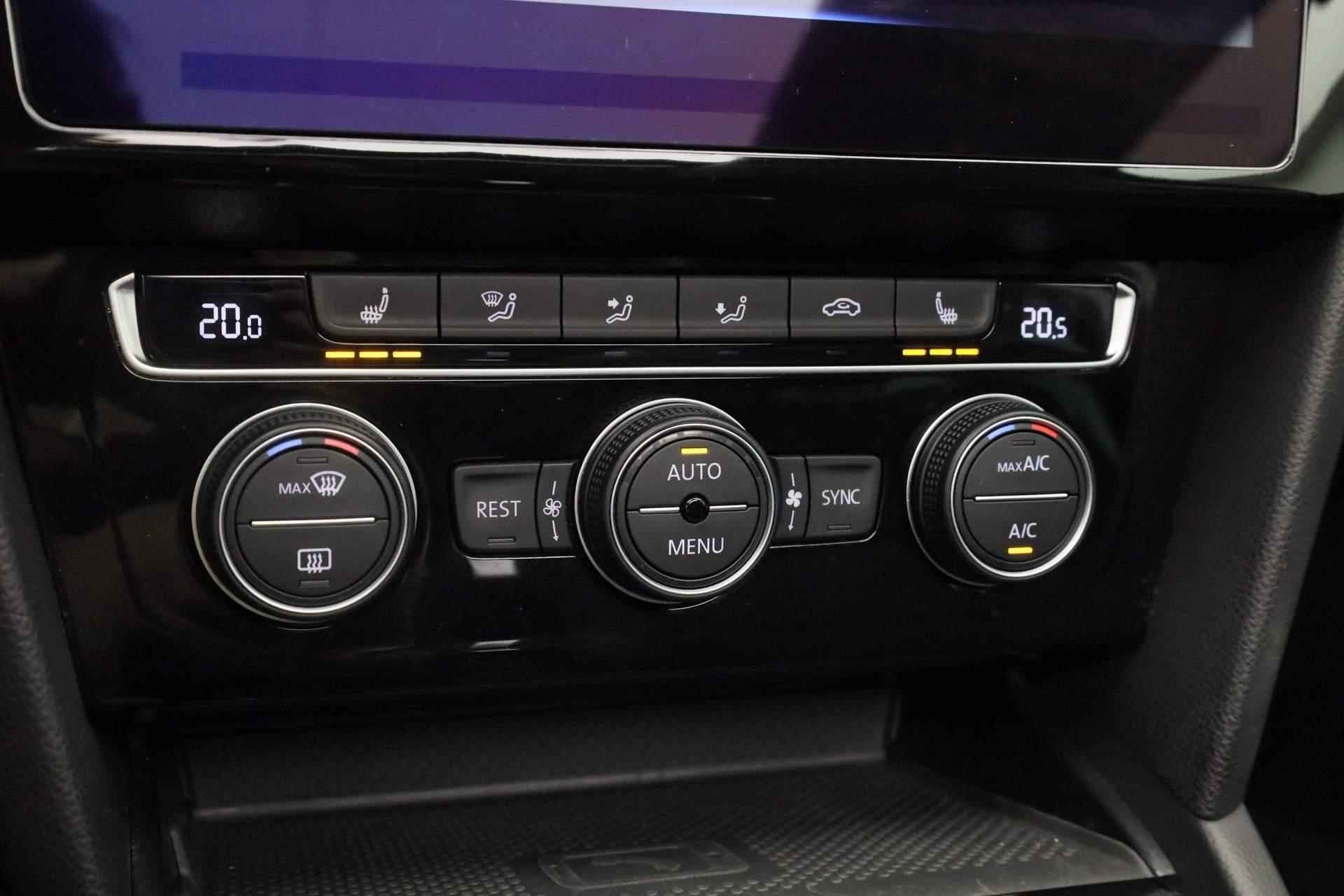 Volkswagen Passat Variant 2.0 TSI 190PK DSG Elegance Business | Pano | Stuur-/stoelverwarming | Keyless | Navi - 12/43