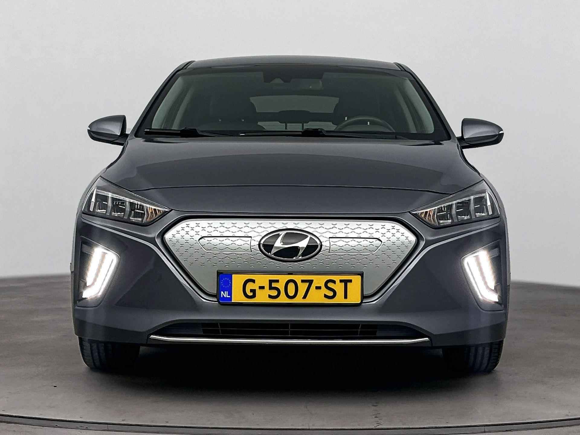 Hyundai IONIQ COMFORT EV 38 kWh | NAVI | CLIMA | CRUISE | CAMERA | PDC | 16'' LMVELGEN | PRIVACY GLASS | STOELVERWARMING | - 5/32