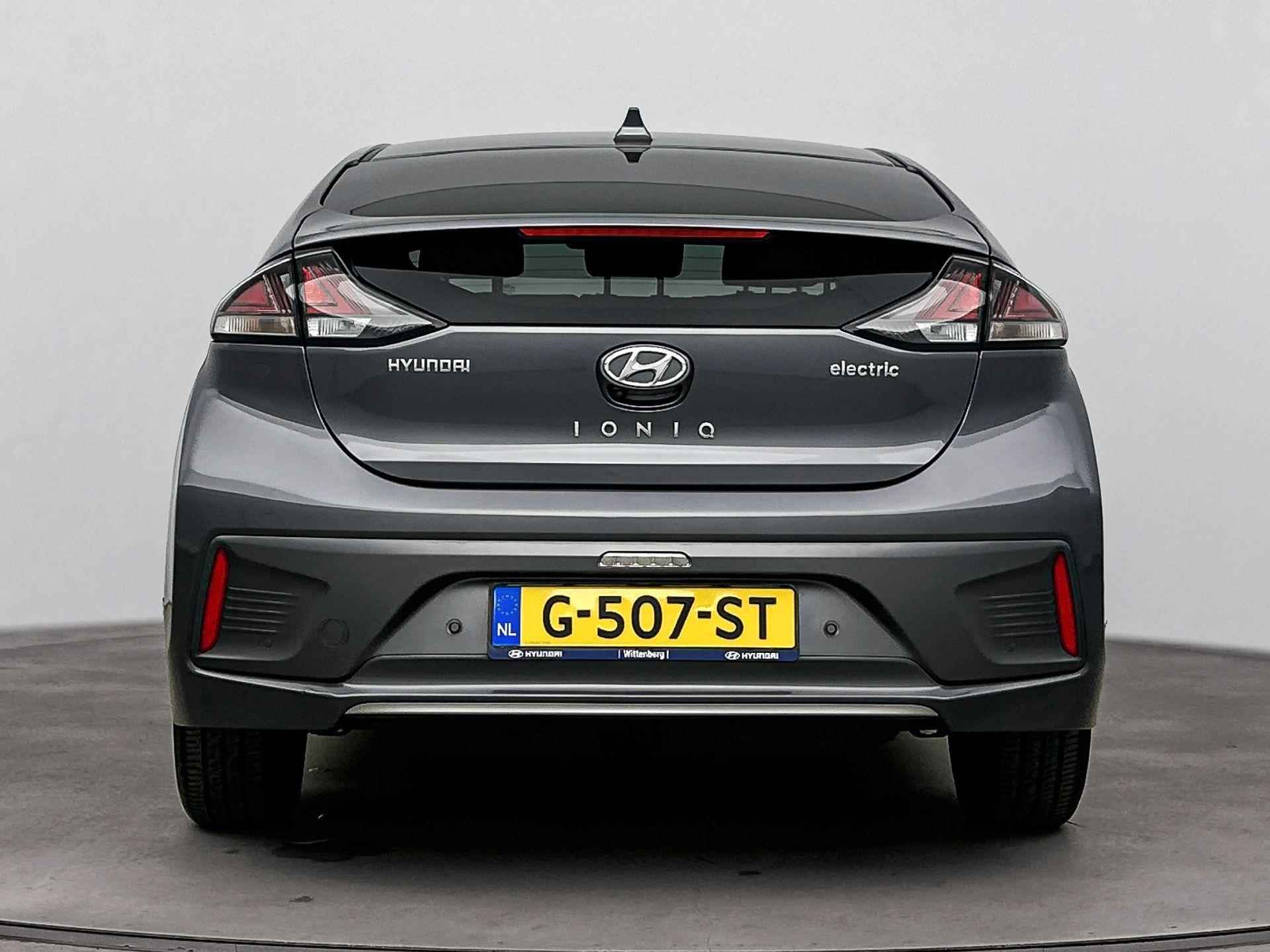 Hyundai IONIQ COMFORT EV 38 kWh | NAVI | CLIMA | CRUISE | CAMERA | PDC | 16'' LMVELGEN | PRIVACY GLASS | STOELVERWARMING | - 6/32