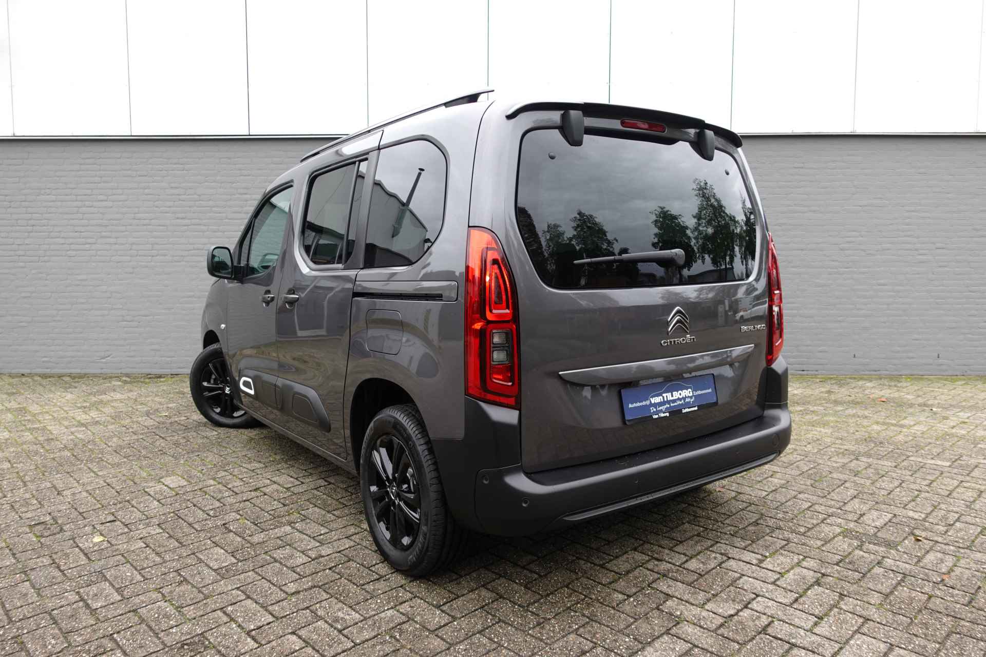 Citroën Berlingo 1.2 PureTech Feel | AUTOMAAT | CLIMA | A. CAMERA | DODEHOEK | HOGE INSTAP | 3.489 KM. - 2/39