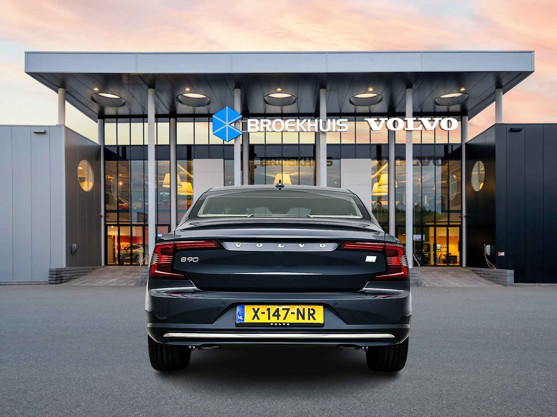 Volvo S90 T8 AWD Ultimate Bright | 20" | Luchtvering | Bowers & Wilkins | Nappa leder | Stoelventilatie/massage | Gelamineerd glas | 360 C - 7/35