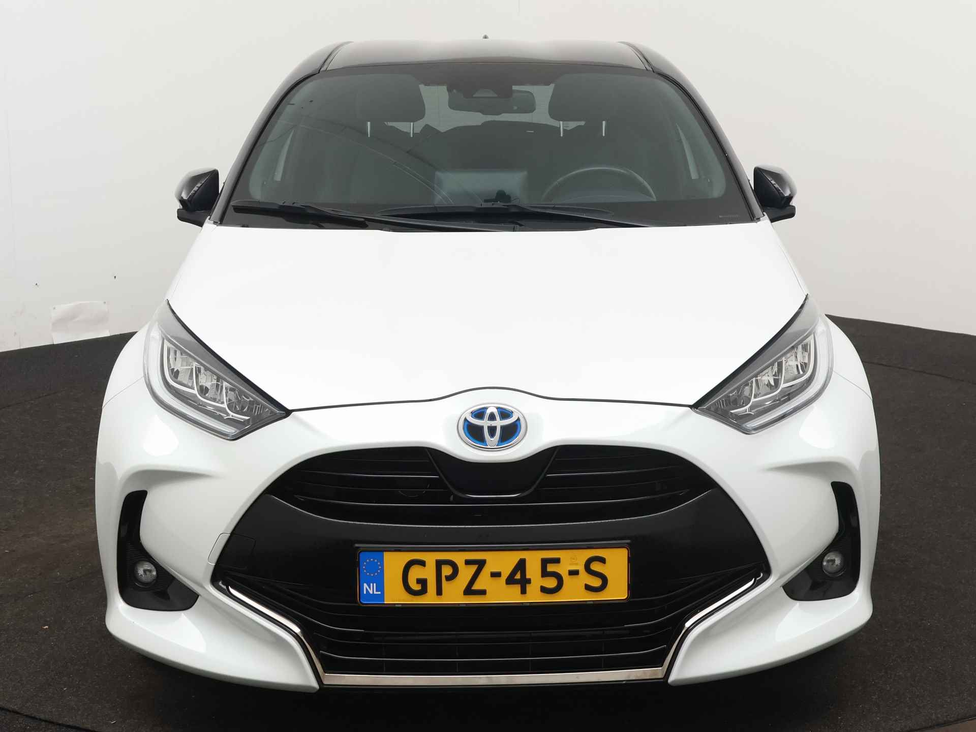 Toyota Yaris 1.5 Hybrid Executive Limited | JBL | Navigatie | Half leder | Trekhaak | - 28/43