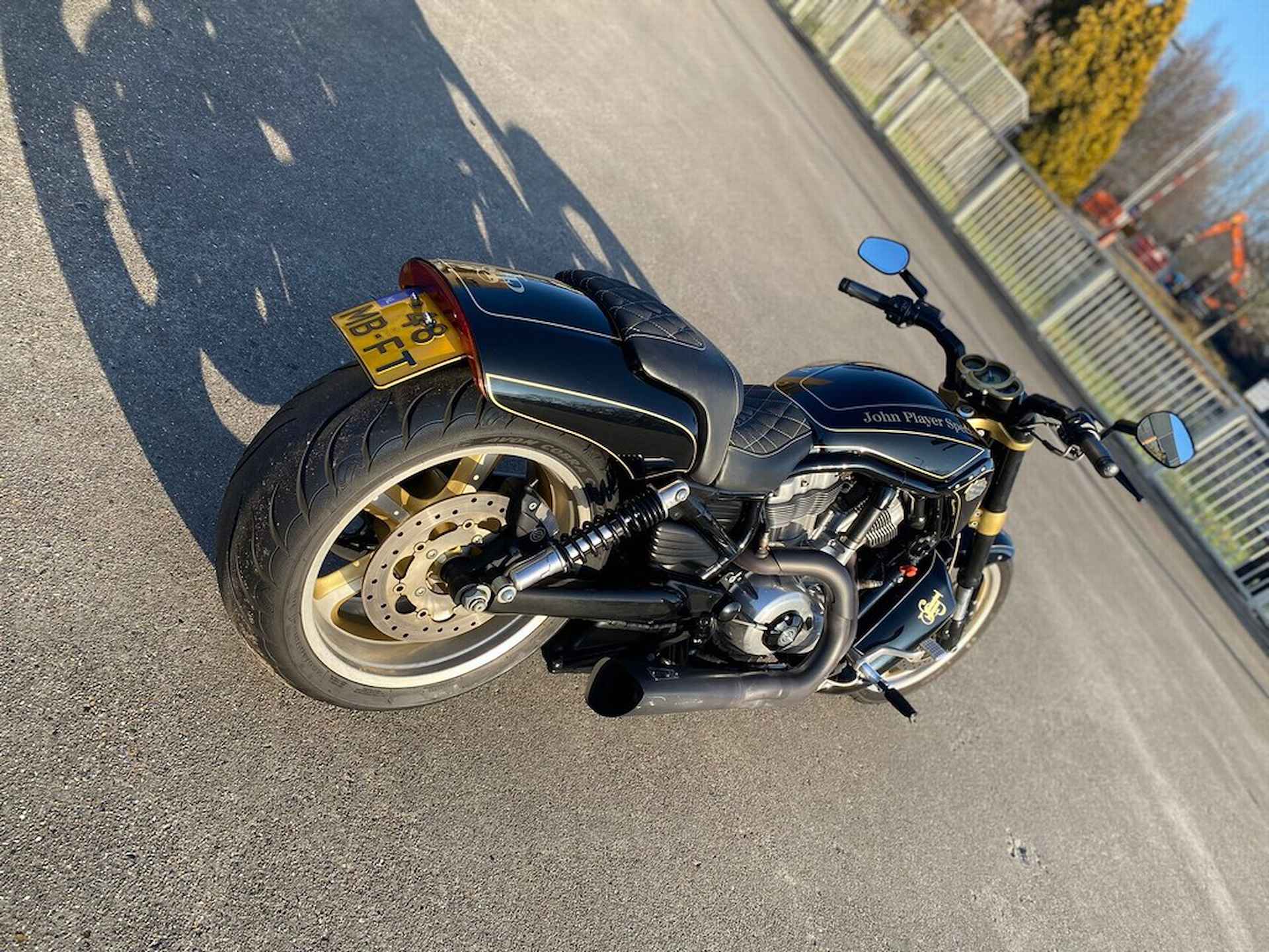 Harley-Davidson VRSCF V-Rod Muscle - 6/8