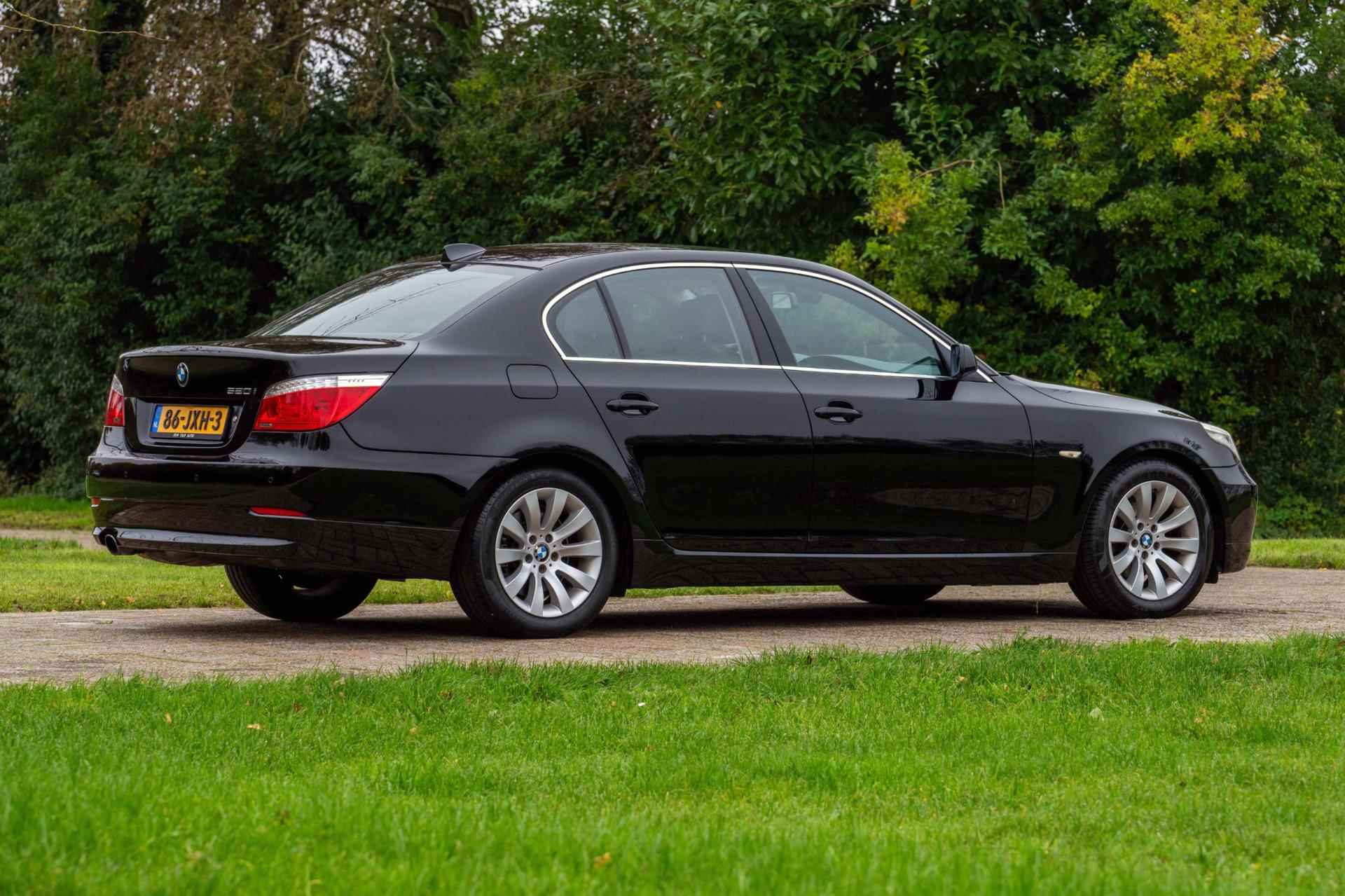 BMW 5-serie 520i Corporate Lease Business Line Edition NL-auto - 3/33