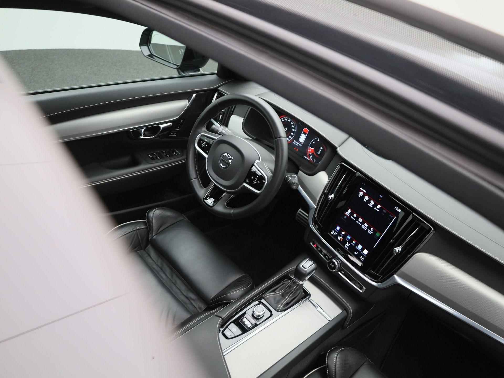 Volvo V90 2.0 T4 R-Design 190PK AUTOMAAT | Head Up | Panoramadak | Harman/Kardon | Leder - 38/42