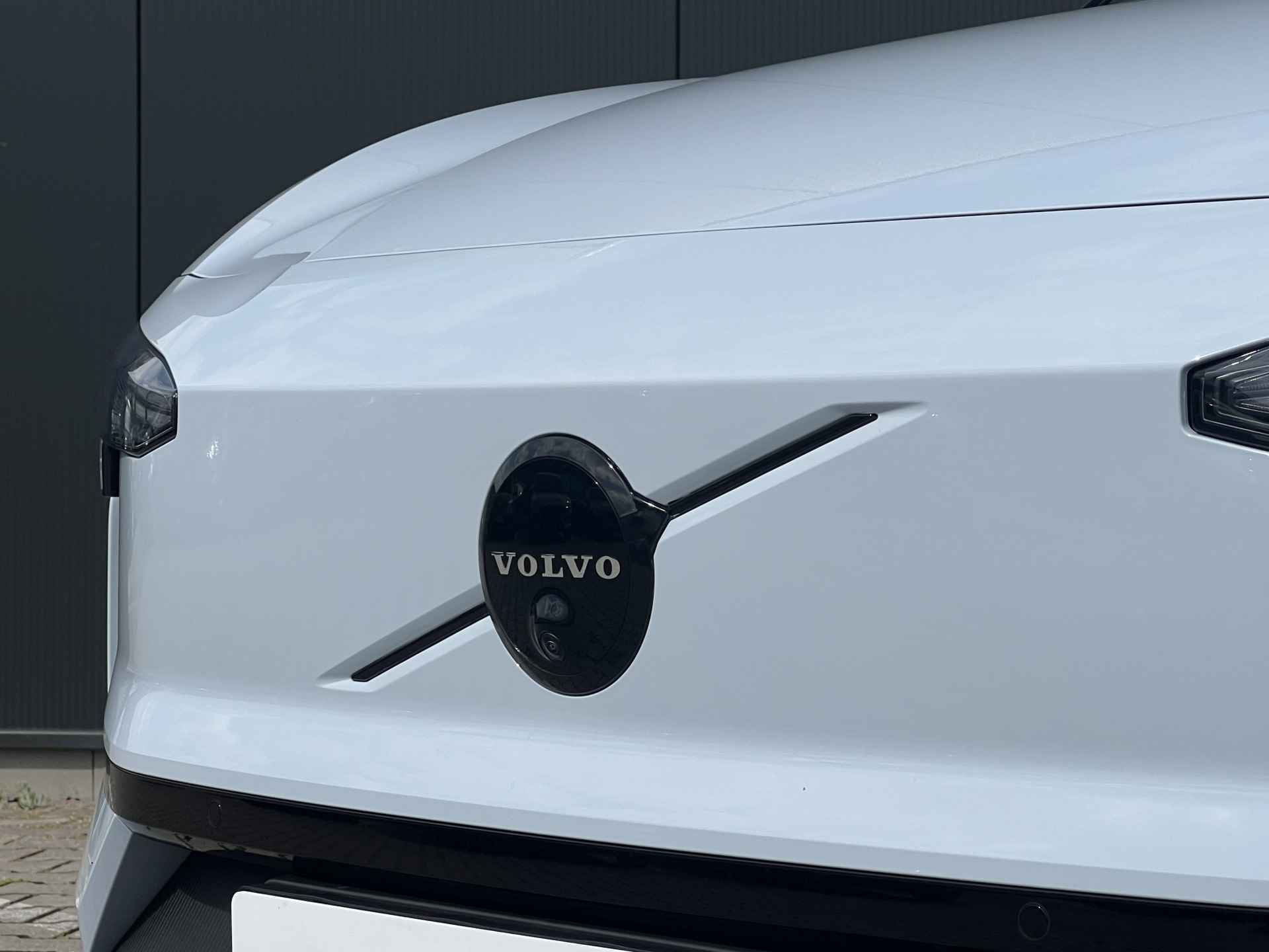 Volvo EX30 Single Motor Extended Range Ultra 69 kWh | 360° Camera | Direct Leverbaar | Harman&Kardon | Adaptive Cruise | Verwarmde Stoelen - 19/40