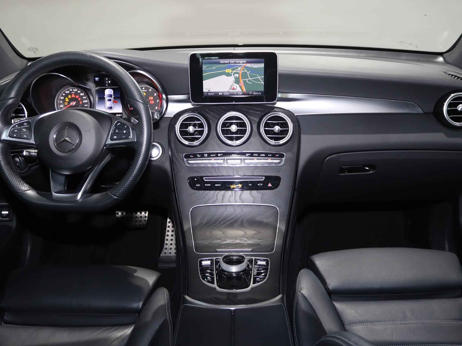 Mercedes-Benz GLC-klasse Coupé 250 4MATIC Premium Plus AMG | Schuifdak | Leder | Dodehoekassistent | Elekt. stoelen met geheugenfunctie | 360 camera | Trekhaak | Treeplanken | Stoelverwarming - 11/28