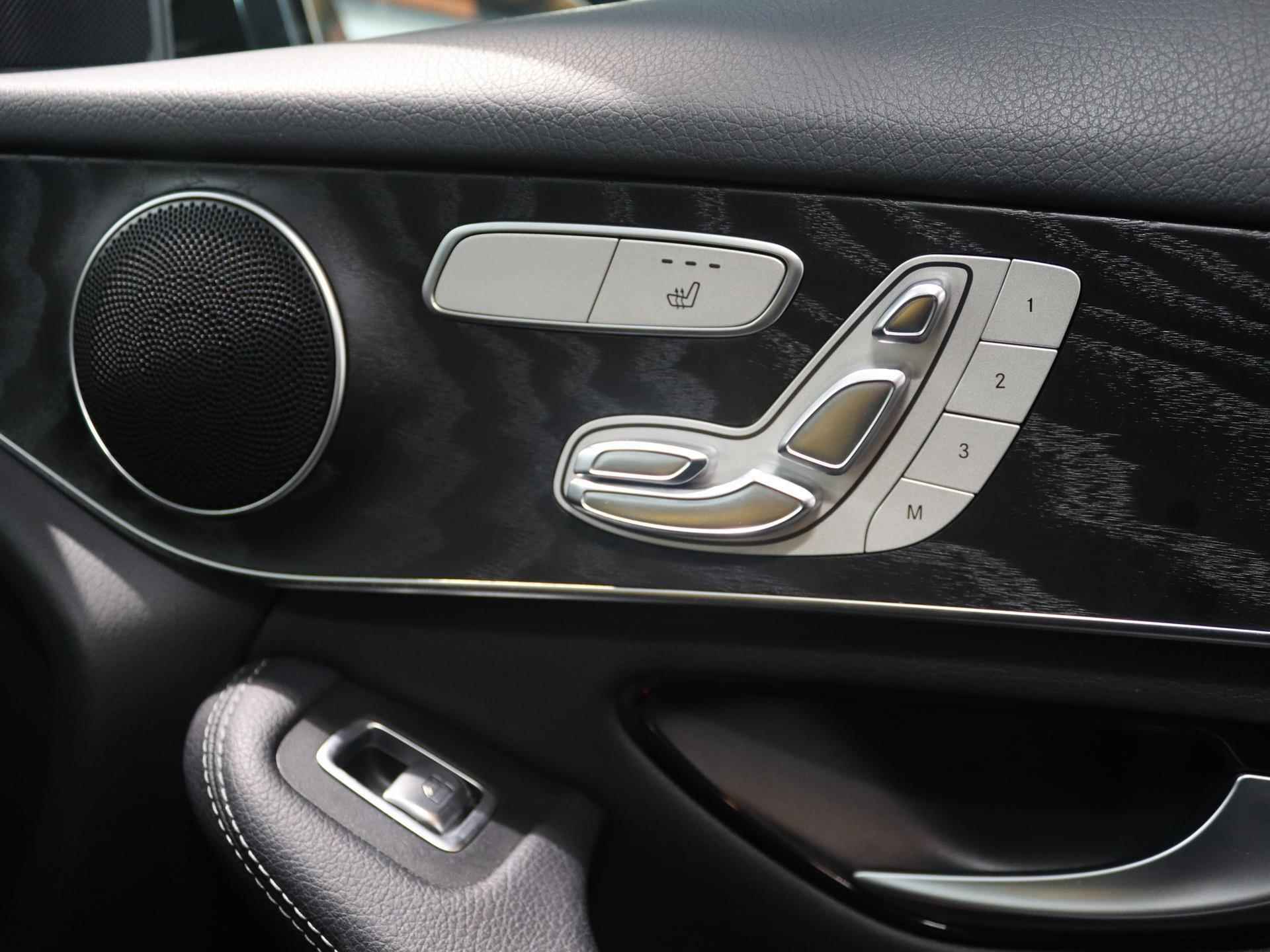 Mercedes-Benz GLC-klasse Coupé 250 4MATIC Premium Plus AMG | Schuifdak | Leder | Dodehoekassistent | Elekt. stoelen met geheugenfunctie | 360 camera | Trekhaak | Treeplanken | Stoelverwarming - 16/28