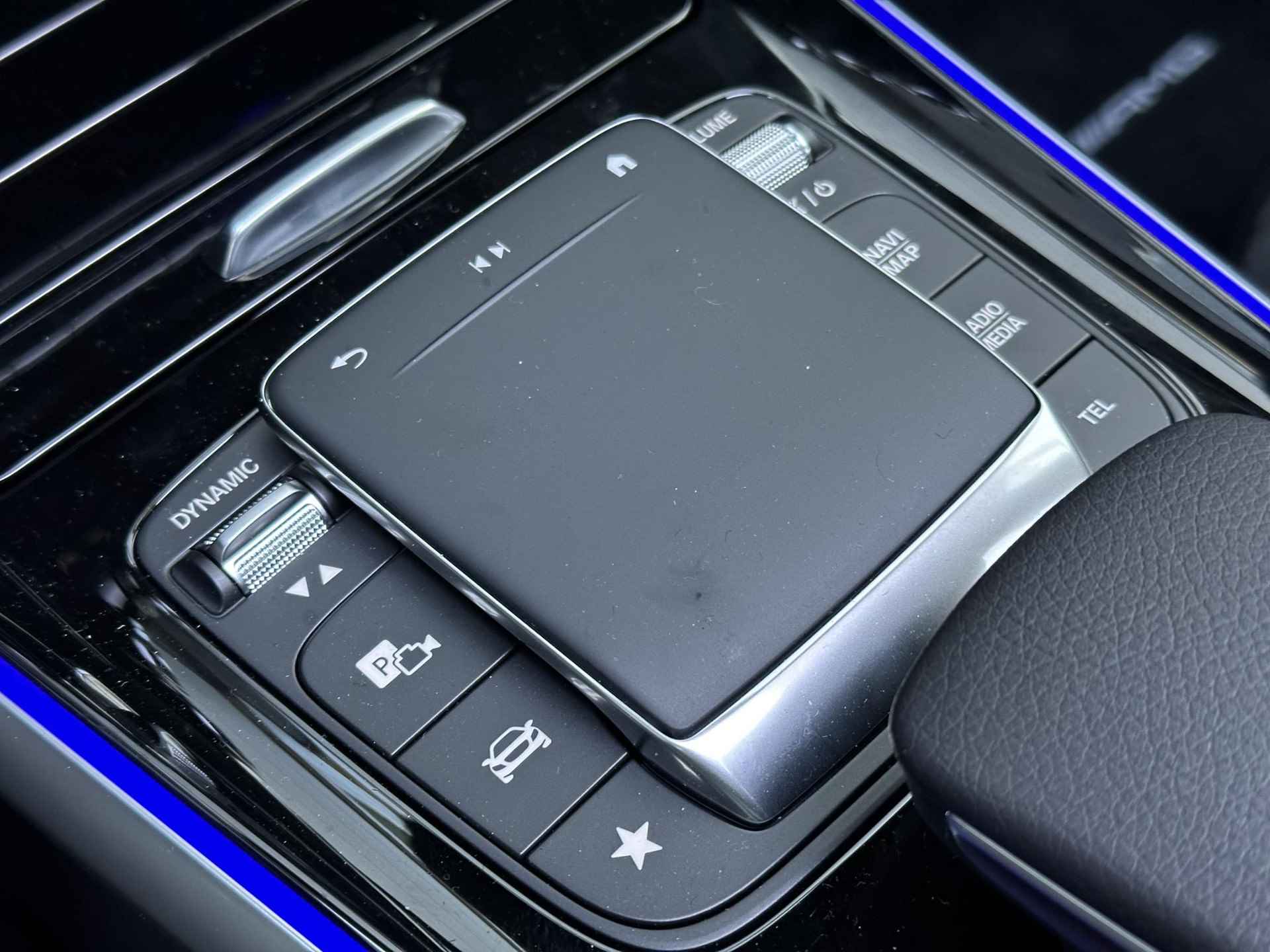 Mercedes-Benz GLB 180 AMG Line | Nightpakket | Panoramadak | Achteruitrijcamera | Stoelverwarming | Sfeerverlichting | Dodehoekassistent | Apple & Android Carplay - 12/12