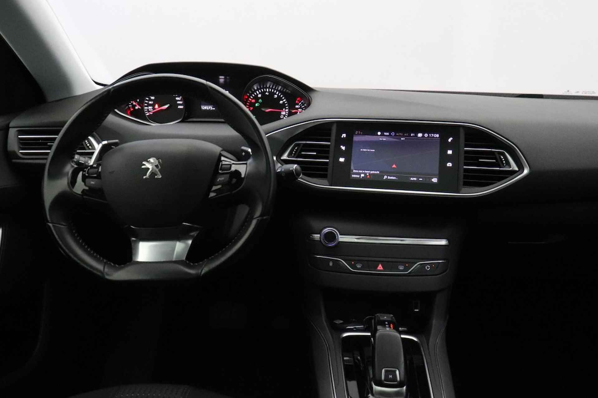 PEUGEOT 308 1.2 PureTech Premium Automaat - Panorama, Trekhaak, Carplay, Cam - 4/30