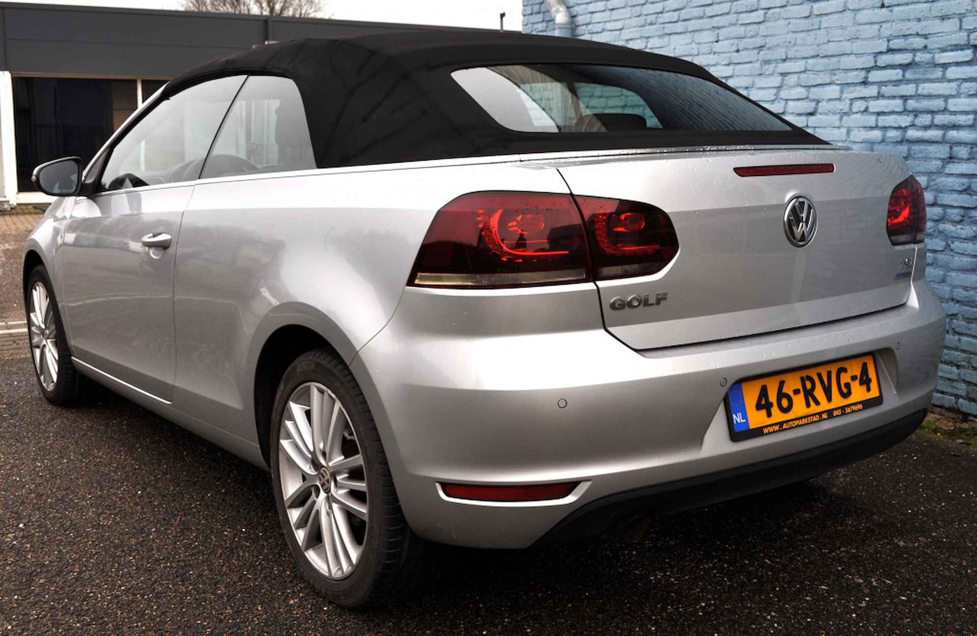 Volkswagen Golf Cabriolet 1.2 TSI Bl.M Executive Nav pdc v+a act - 4/23