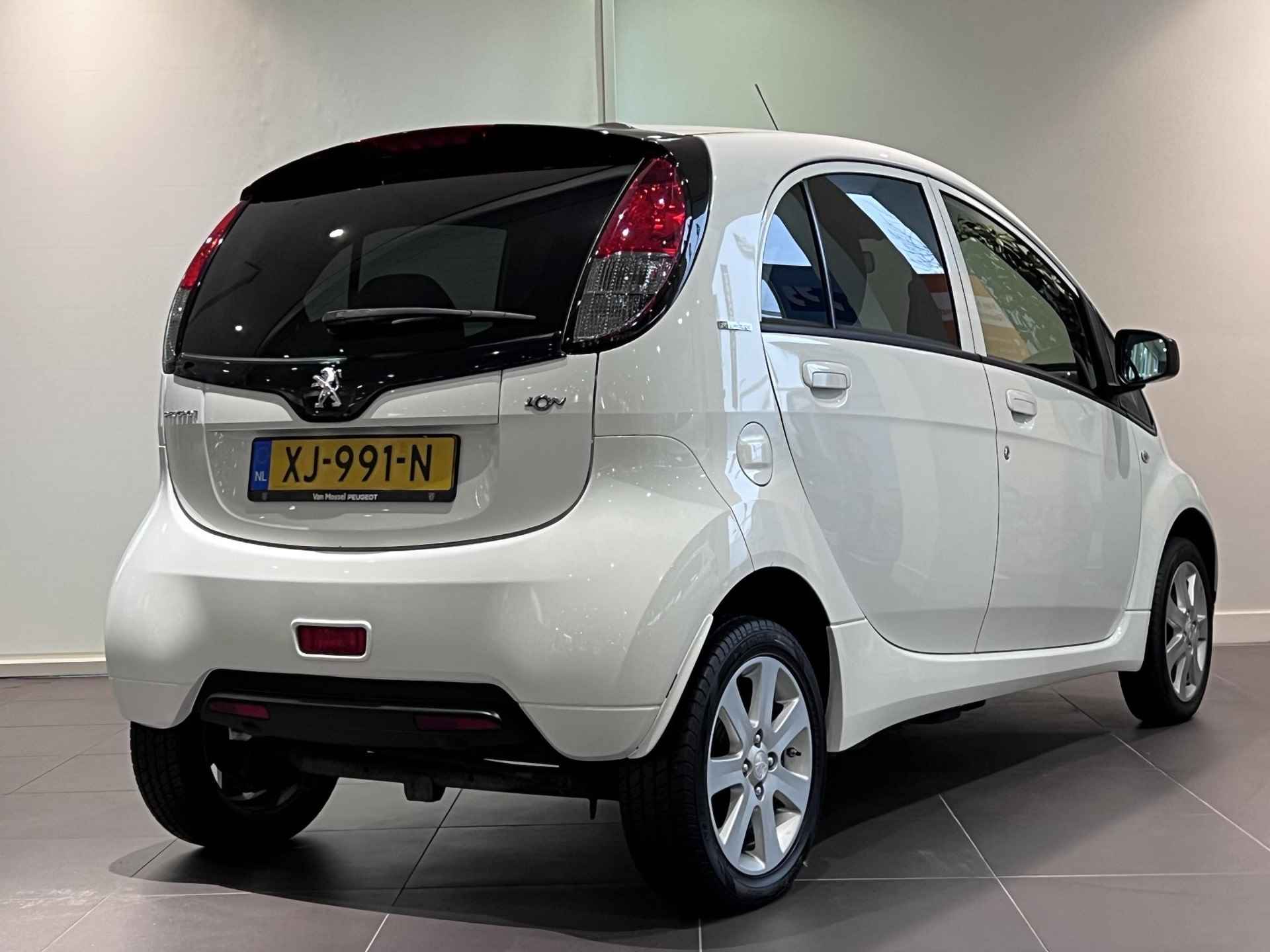 Peugeot iOn Active / 100% Elektrisch / Hoge Instap / Incl. Laadkabel / Exclusieve Actie! - 4/20