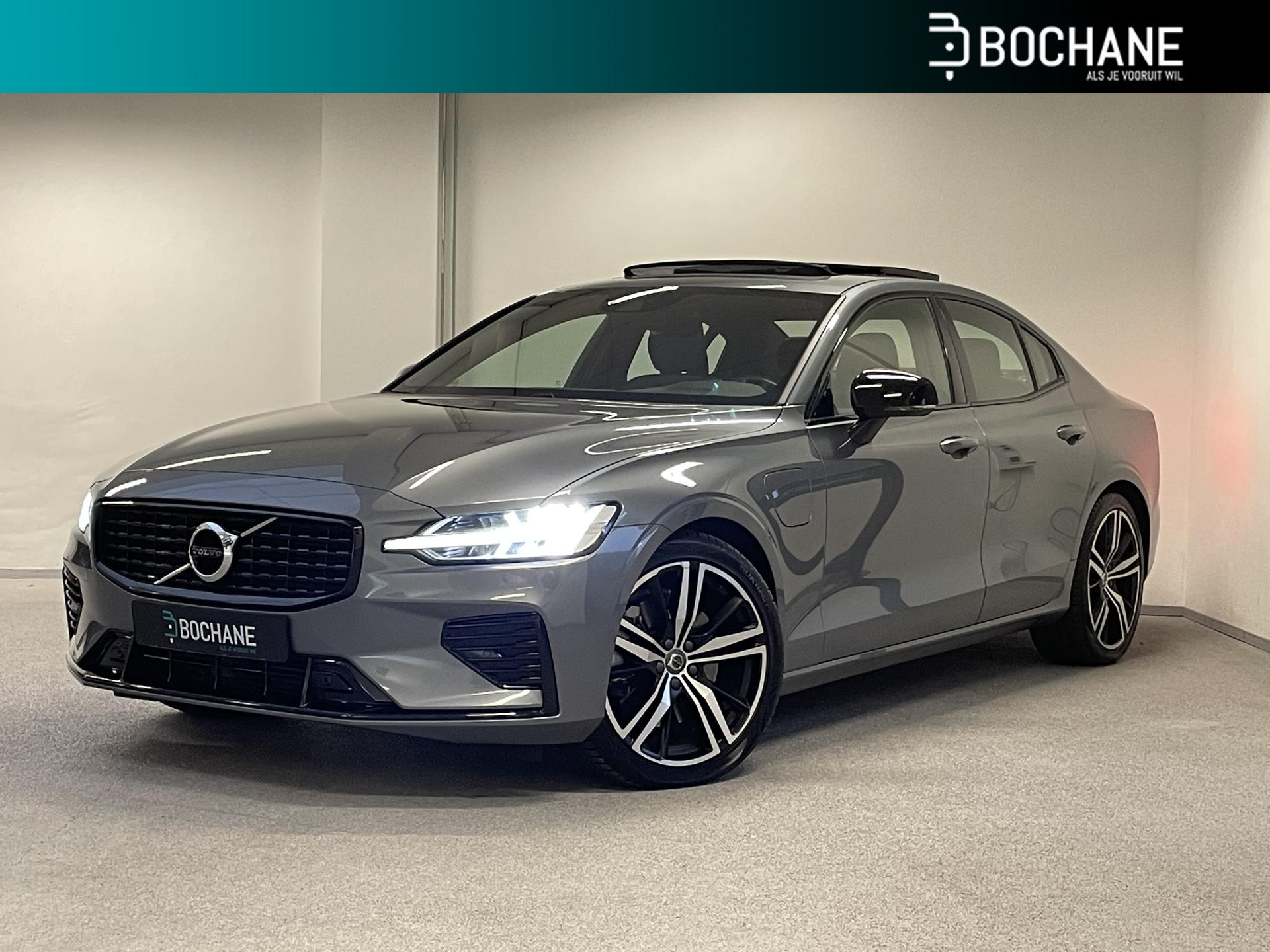 Volvo S60 2.0 Recharge T6 AWD R-Design 340PK | PANO | H&K | CAMERA | 1e-EIG. | ORG.NL |