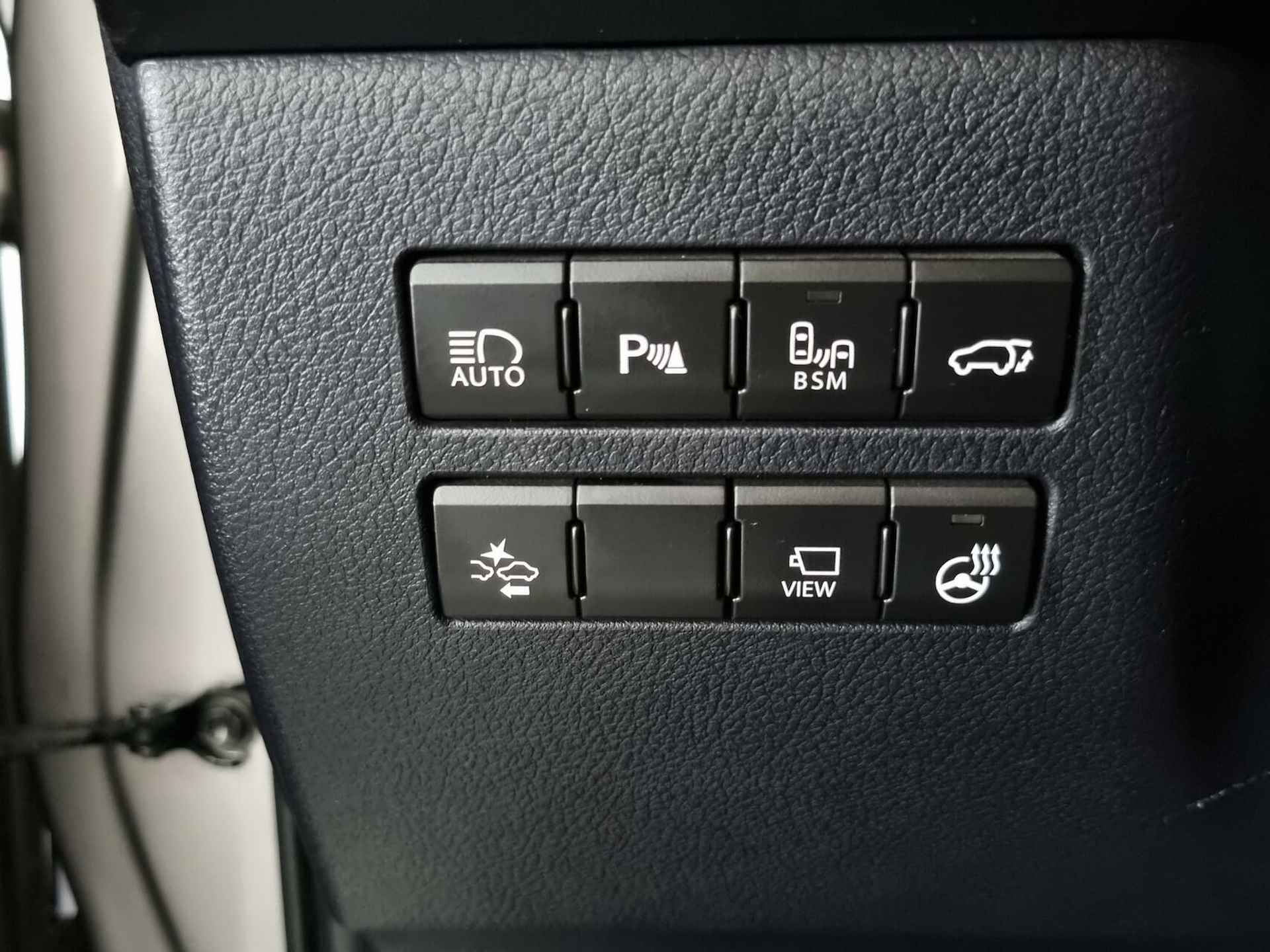 Lexus NX 300h AWD President Line / Mark Levinson / 360 cam / Head up Display - 17/84