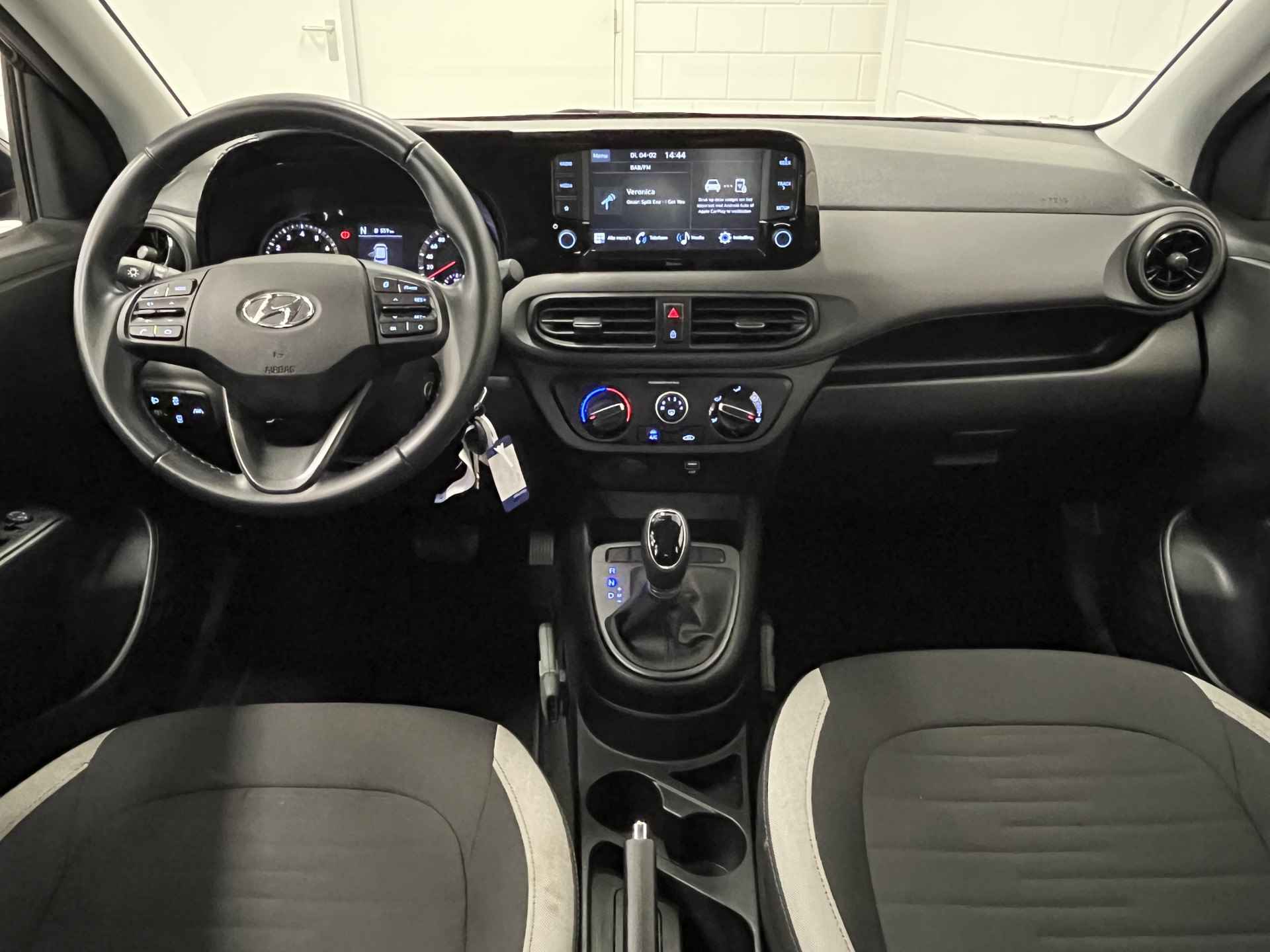 Hyundai i10 1.0 Comfort 5-zits AUTOMAAT | APPLE / ANDROID NAVIGATIE | AIRCO | ALL SEASON BANDEN - 14/39