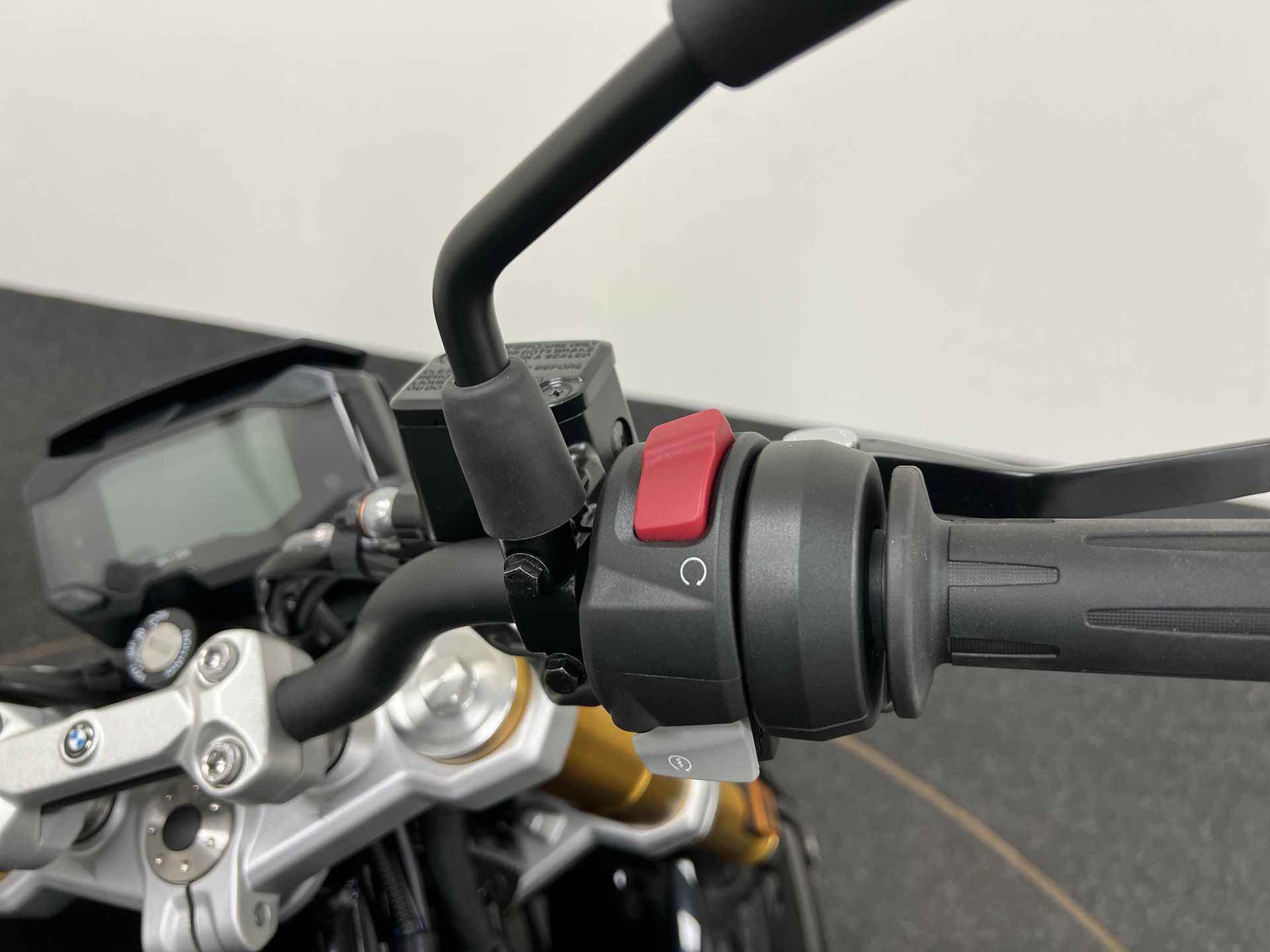 BMW G 310 R Zwart, LED, A2 - 8/17