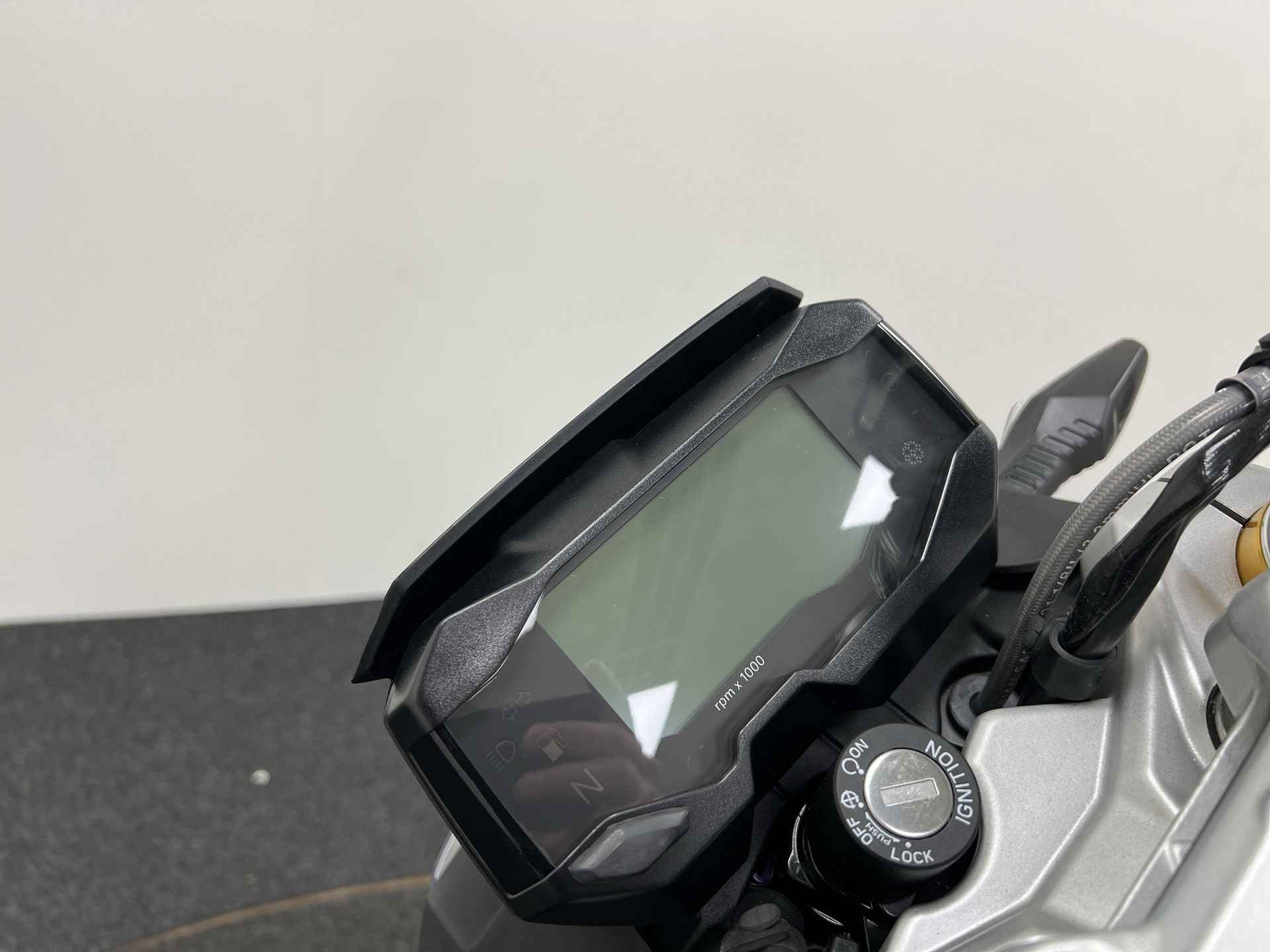 BMW G 310 R Zwart, LED, A2 - 10/17