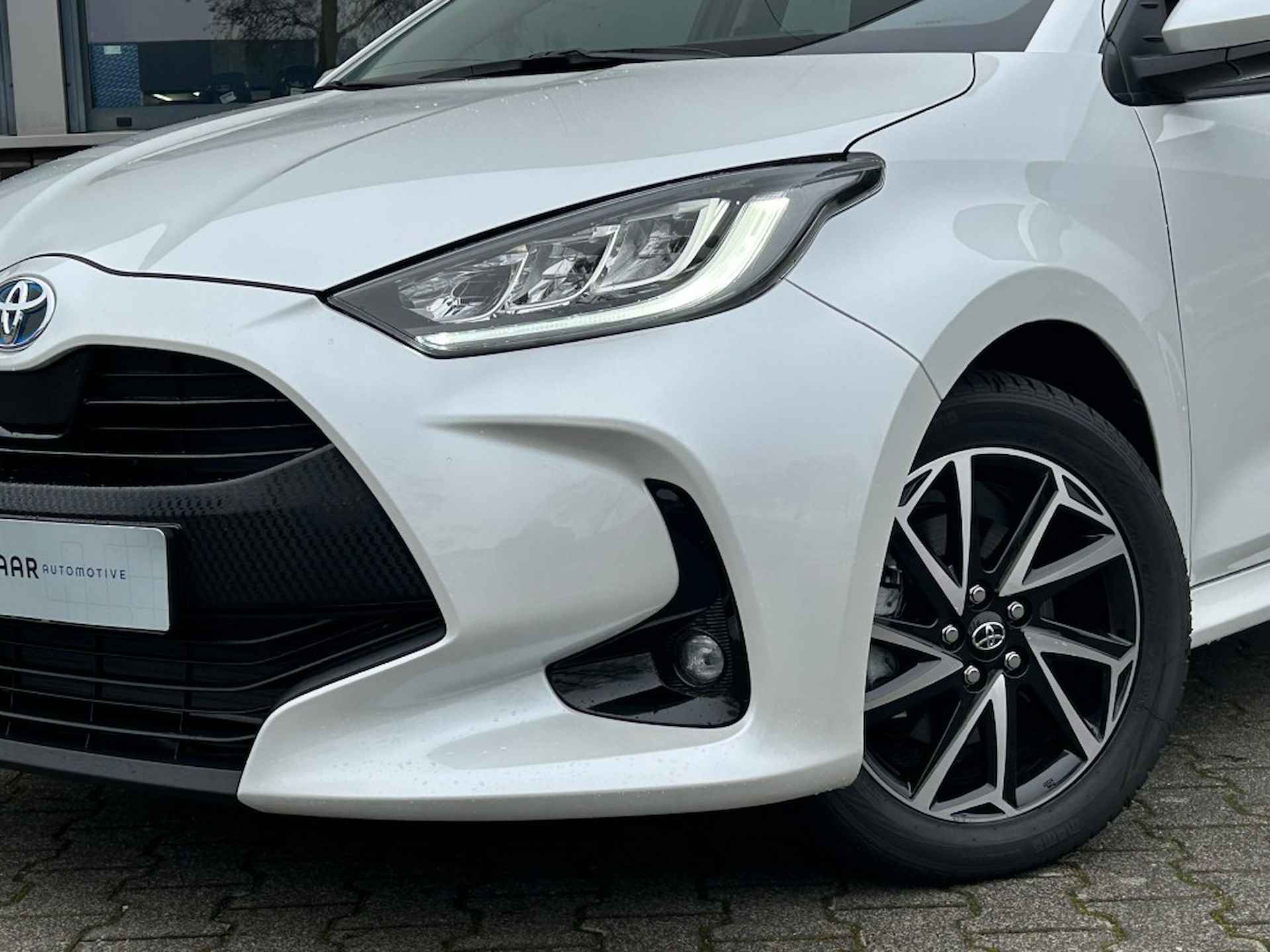 TOYOTA Yaris 1.5 Hybrid Dynamic - NIEUW - Carplay - LED - Camera - Navigatie - 7/19