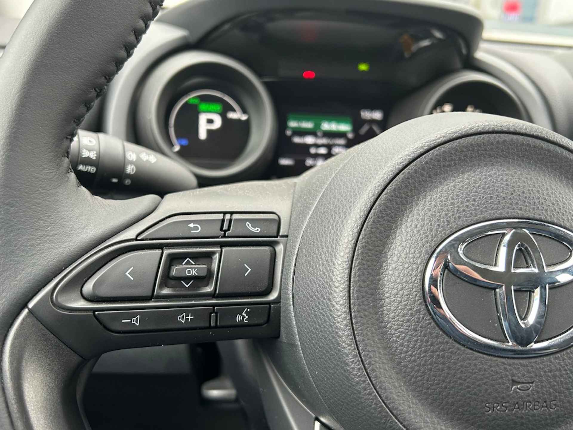 TOYOTA Yaris 1.5 Hybrid Dynamic - NIEUW - Carplay - LED - Camera - Navigatie - 16/19