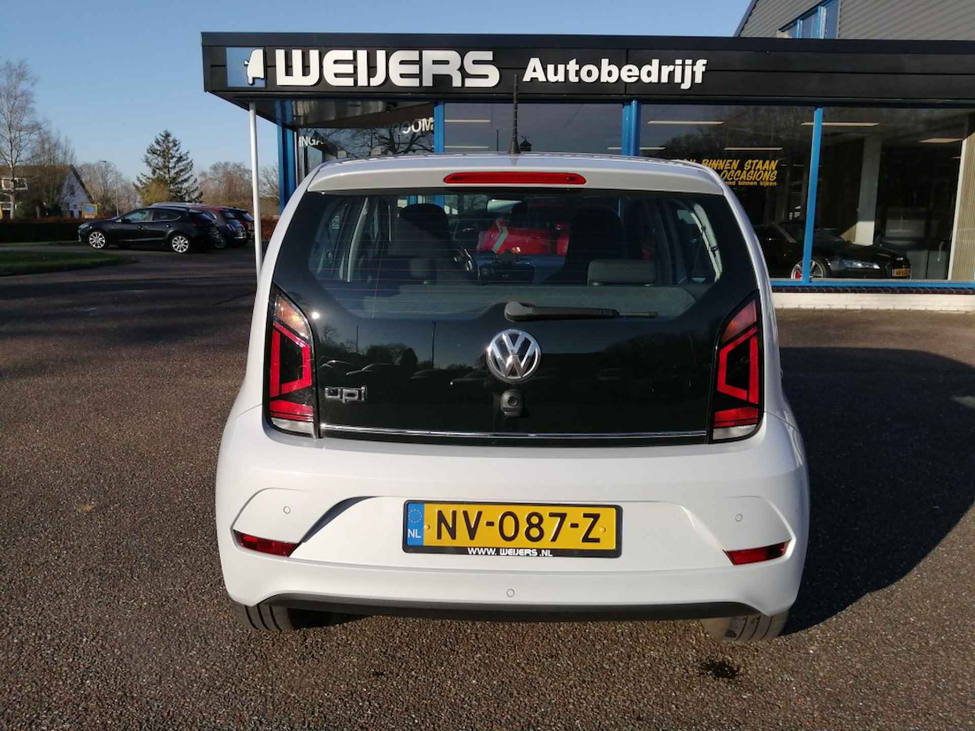 VOLKSWAGEN Up 1.0 BMT HIGH UP! Clima, Cruise-control, LM, DAB - 8/20
