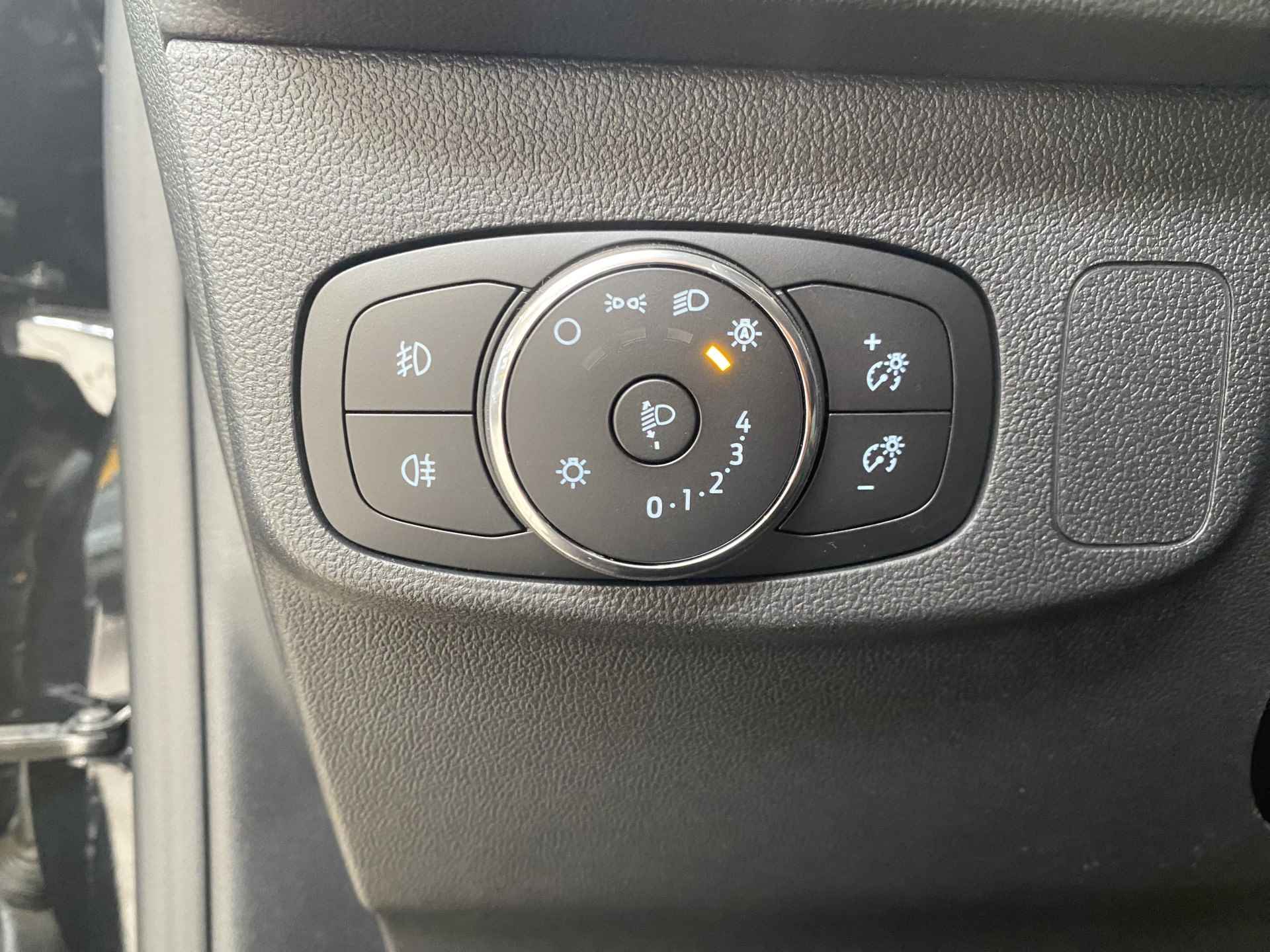 Ford Focus EcoBoost Hybrid 125pk Active I Winter Pack | Camera | LED | Adapt. cruise | B&O | Navi | Keyless entry - 12/24