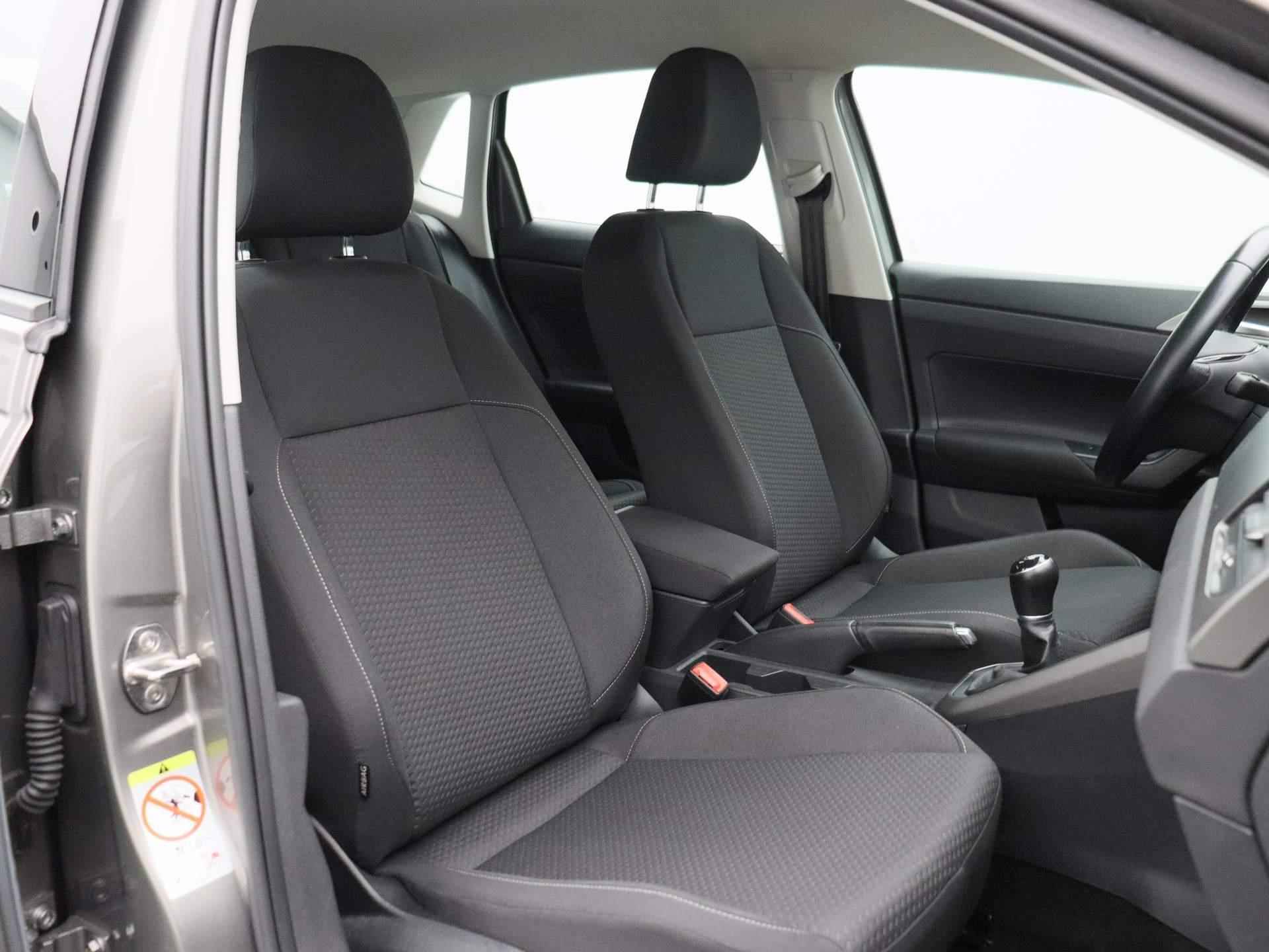 Volkswagen Polo 1.0 TSI Comfortline 95 PK | Adaptive Cruise Control | Airco | Telefoonvoorbereiding | Start-Stop | Verlichting Automatisch | Radio | - 30/33