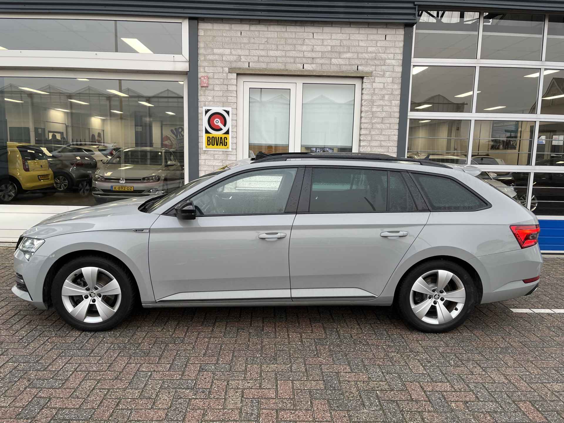 Škoda Superb Combi 1.4 TSI iV Sportline / AUTOMAAT/ PANO/ 19"LMV/ ADAPT-CRUISE/ SMARTLINK/ NAVI/ 360 CAMERA/ CANTON AUDIO/ CLIMA/ STOELVERWARMING V+A/ ALCANTARA - 2/43