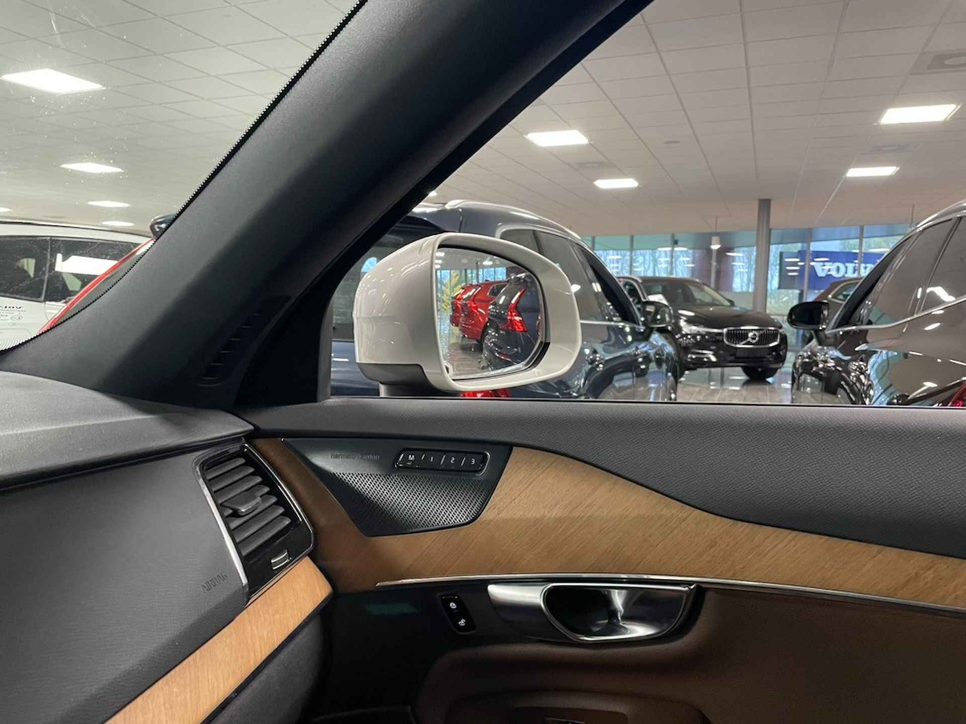 Volvo XC90 T8 AWD Recharge Inscription | Birch Light Metallic! | 360° Camera | Head-Up Display | Harman Kardon | Standkachel met Volvo On C - 29/33