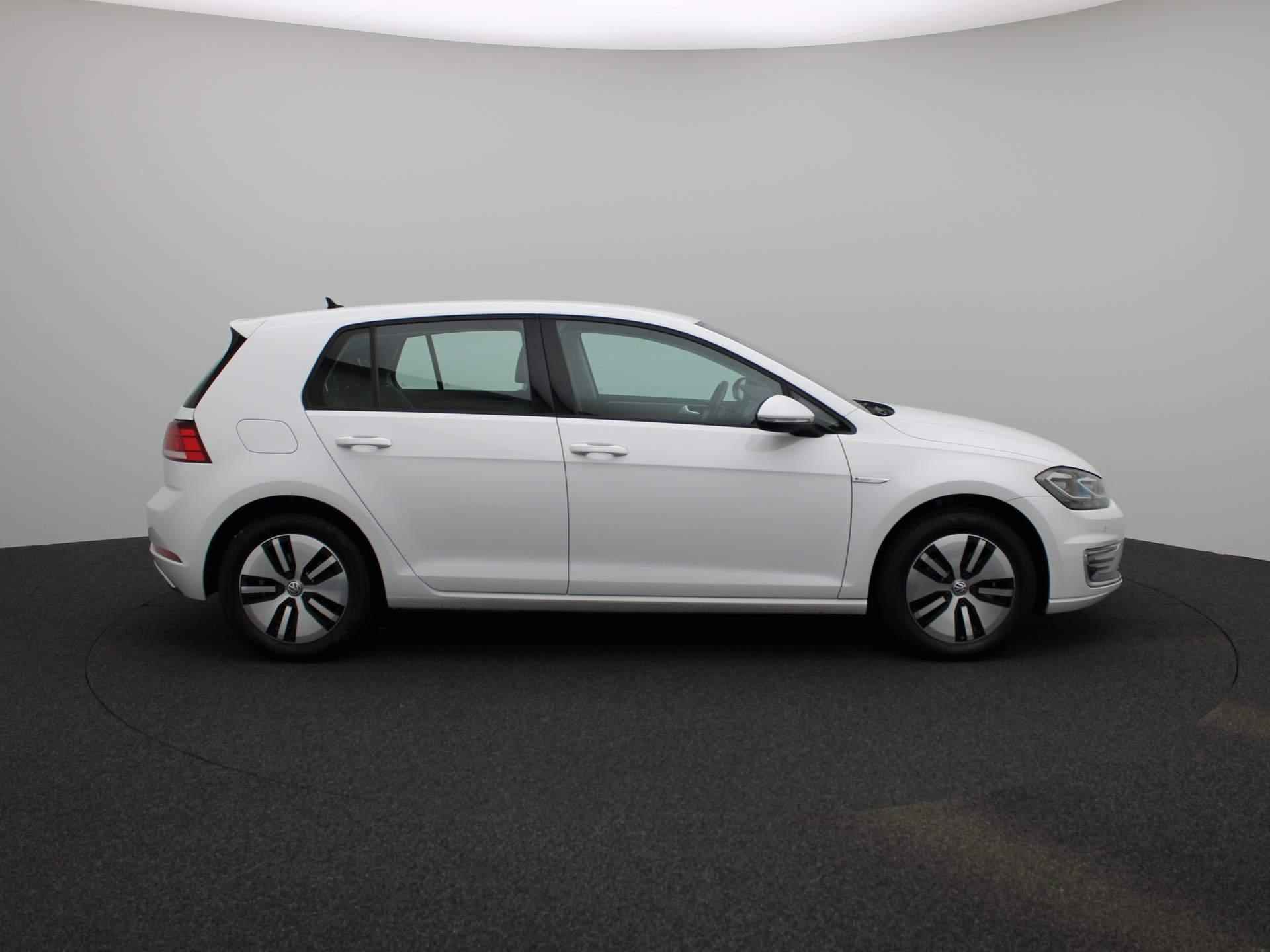 Volkswagen e-Golf E-DITION | APPLE CARPLAY - ANDROID AUTO | LED VERLICHTING | CLIMATE CONTROL | PARKEERSENSOREN VOOR + ACHTER | - 6/27