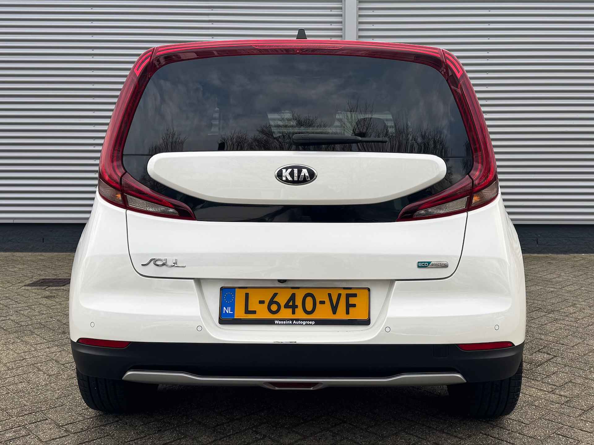 KIA e-Soul 39,2kWh 136pk Aut DynamicPlusLine | Stoel/Stuurwielverwarming | 18 Inch | Navigatie | Climate Control | - 4/42